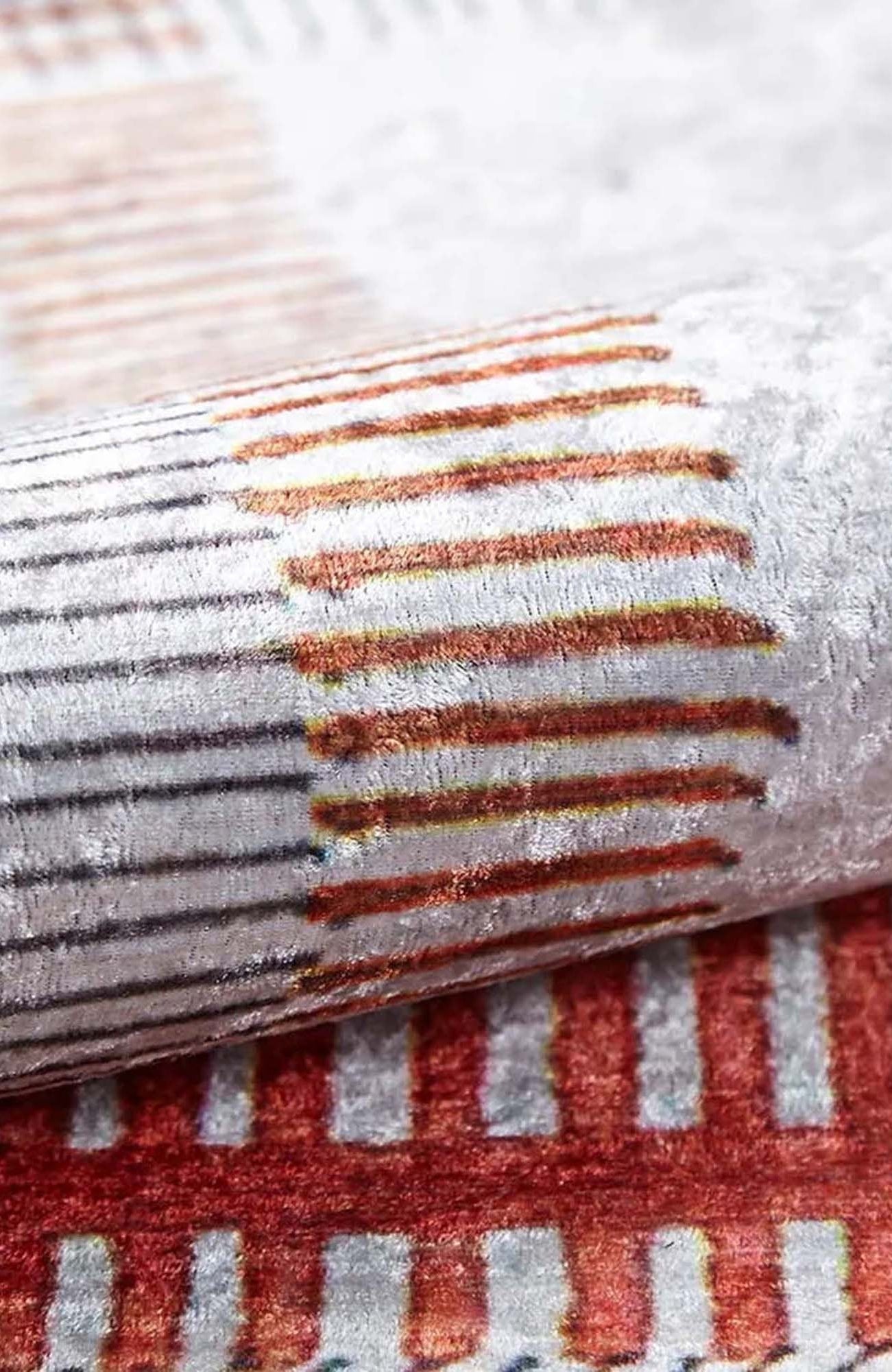 Solla Solid Beige Gray Rug Striped Border Rug