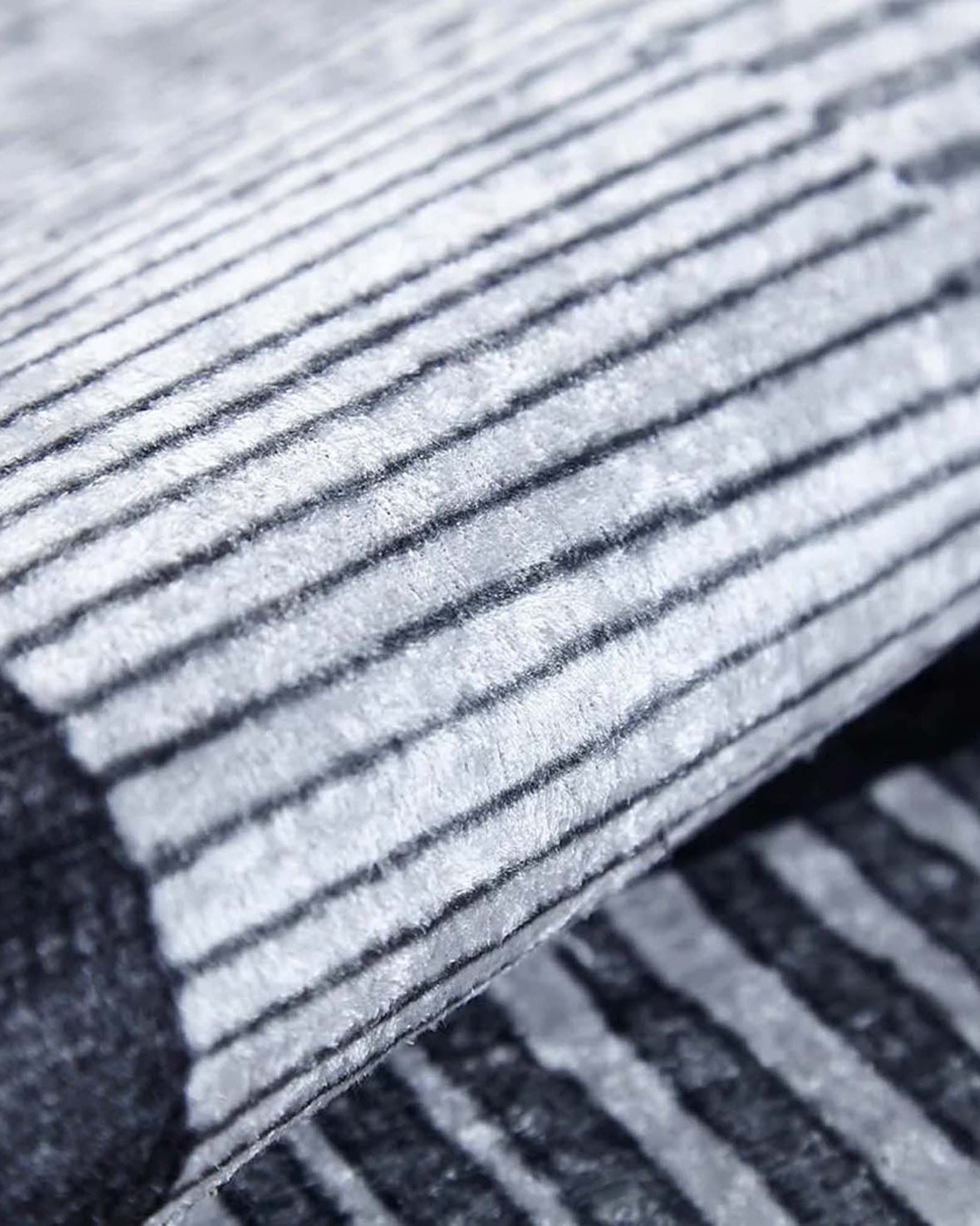 Solla Solid Beige Gray Rug Striped Border Rug