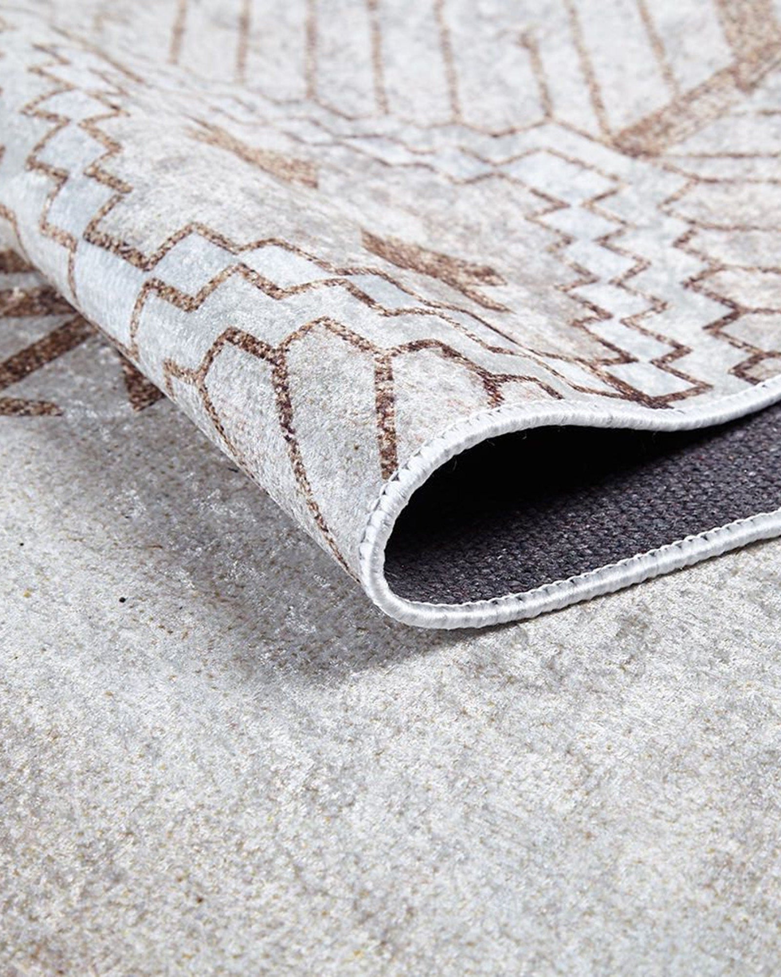 Suka Bohemian Beige Rug