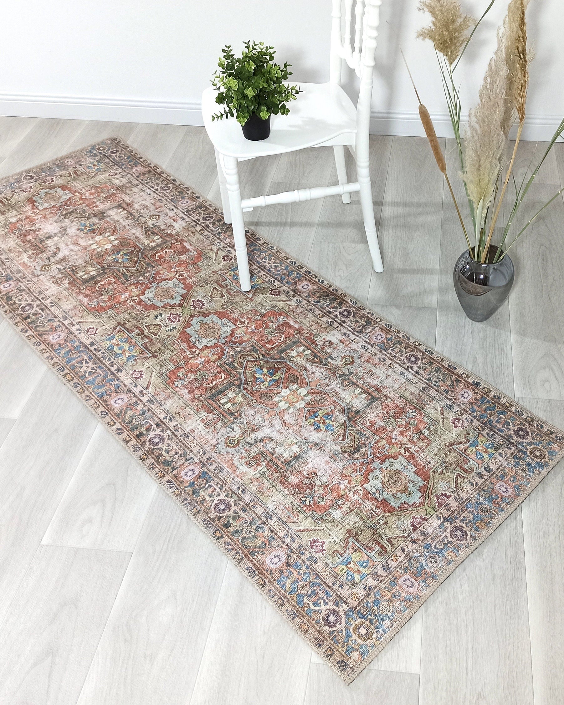 Taya Rug Traditional Earth tone Terracotta Floral Rug