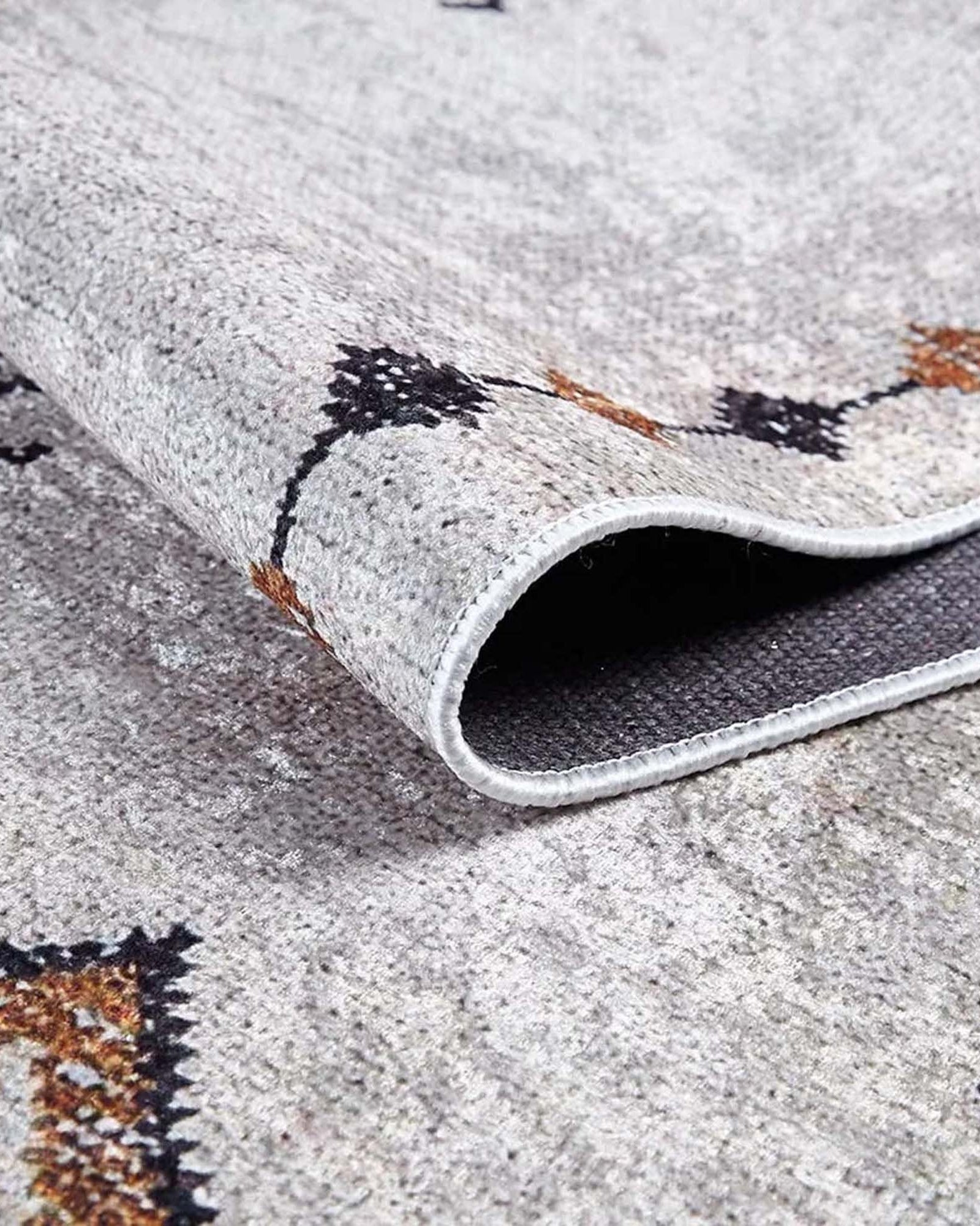 Tayha Turkish Beige Diamond Medallion Rug