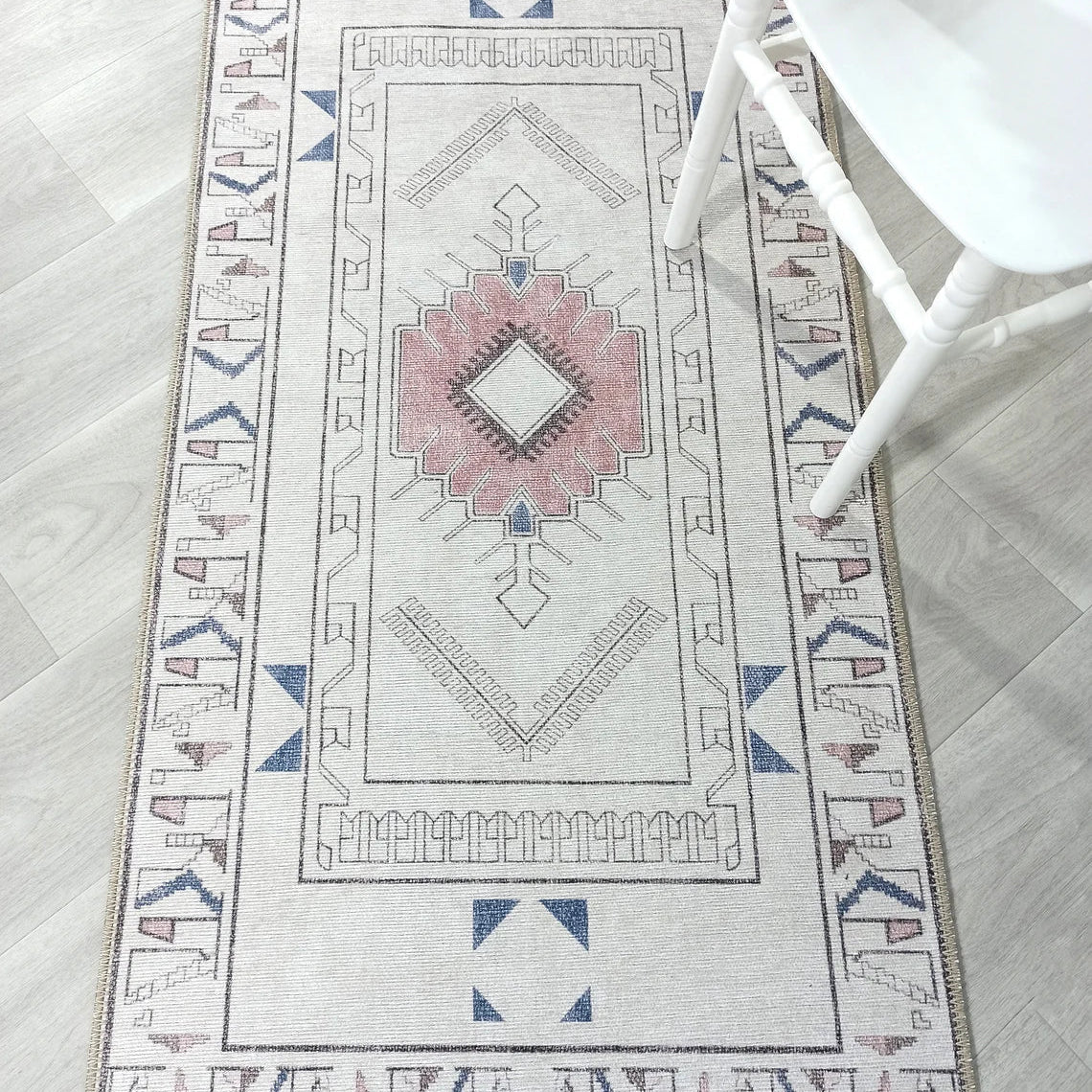 Tuta Rug Turkish Neutral Medallion white Beige Rug