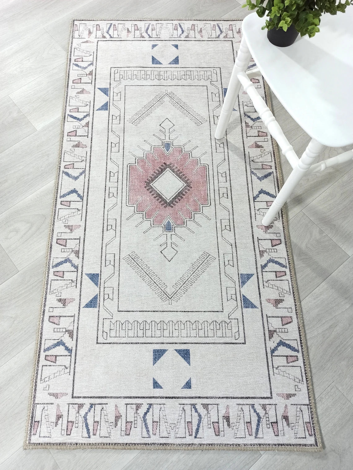 Tuta Rug Turkish Neutral Medallion white Beige Rug