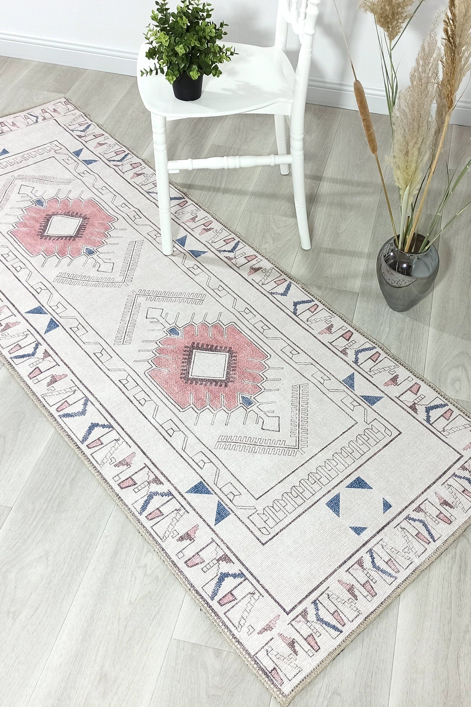Tuta Rug Turkish Neutral Medallion white Beige Rug