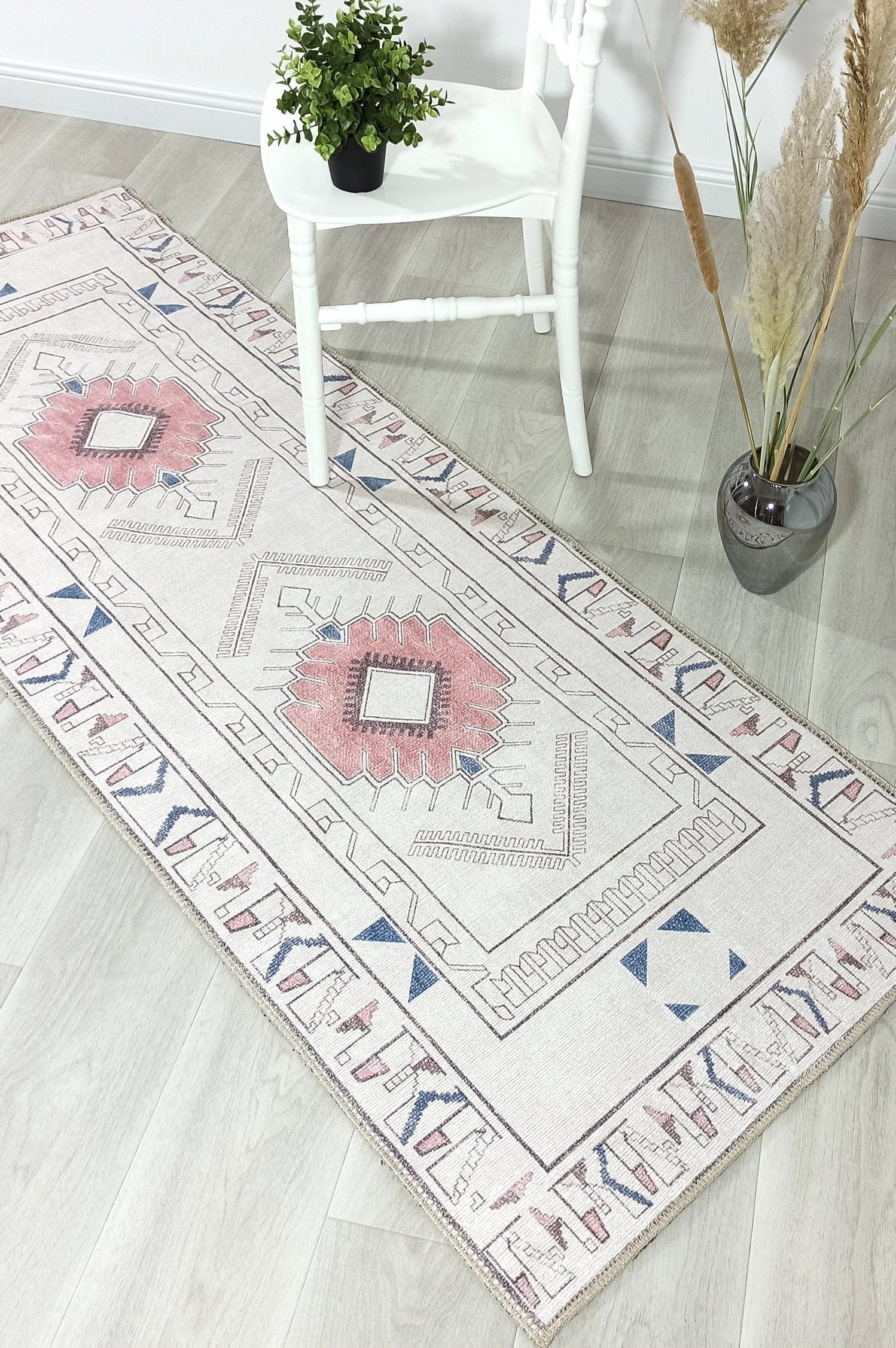 Tuta Rug Turkish Neutral Medallion white Beige Rug