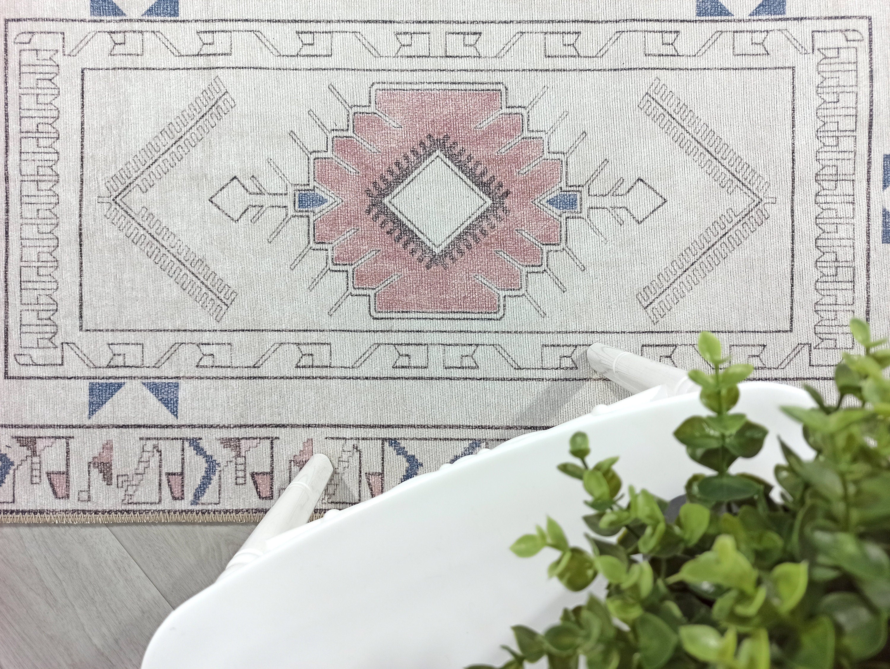 Tuta Rug Turkish Neutral Medallion white Beige Rug