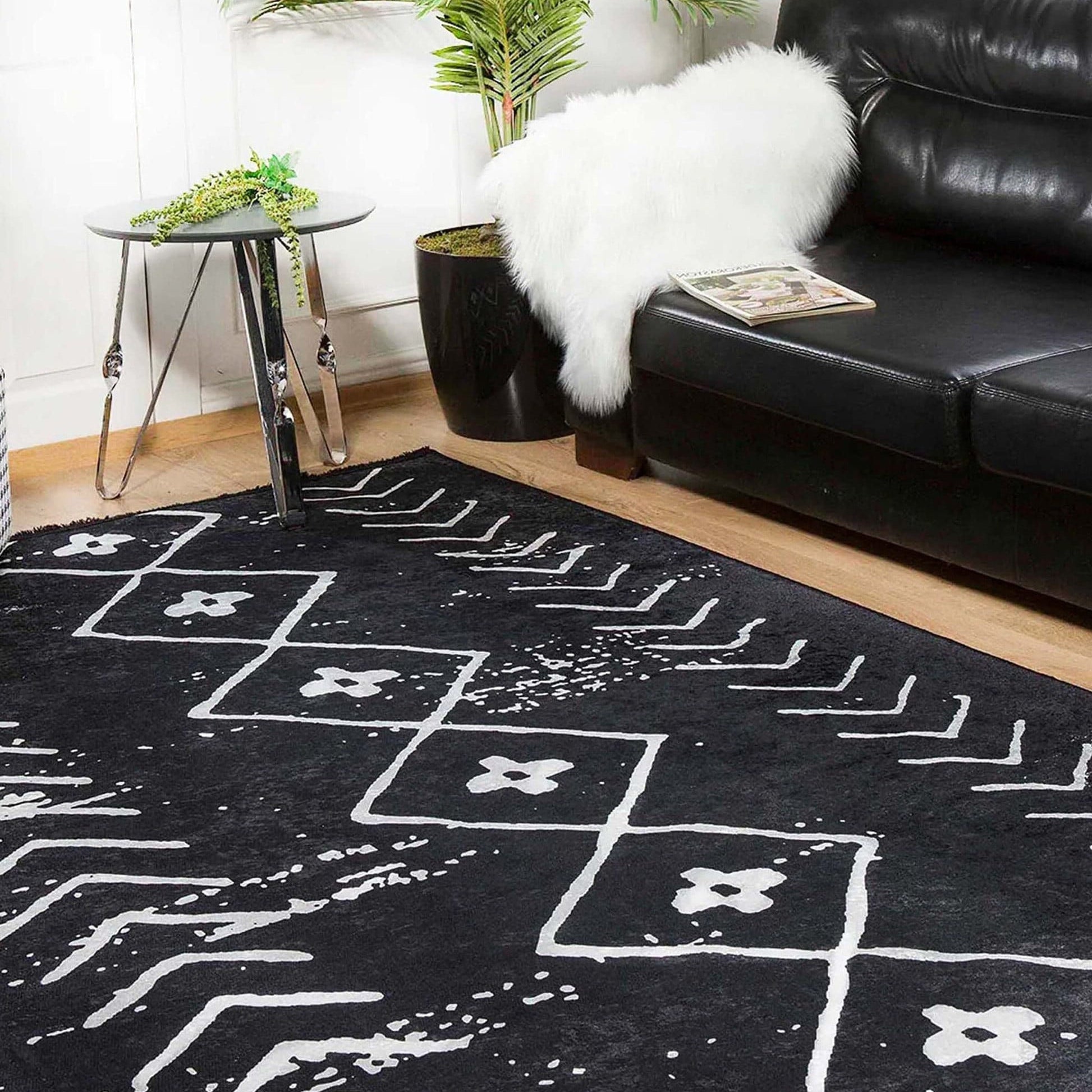 Zagra Moroccan White Black Rug