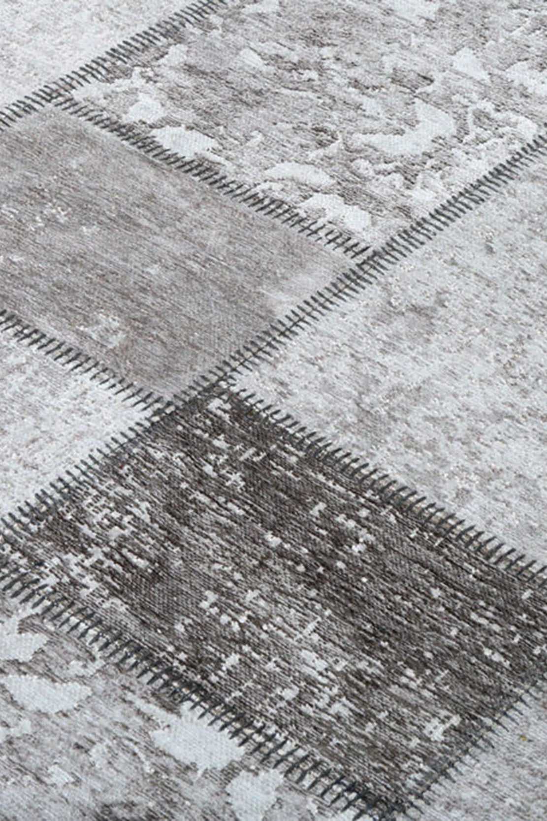 Zella Distressed Patchwork Turkish Light Gray Rug