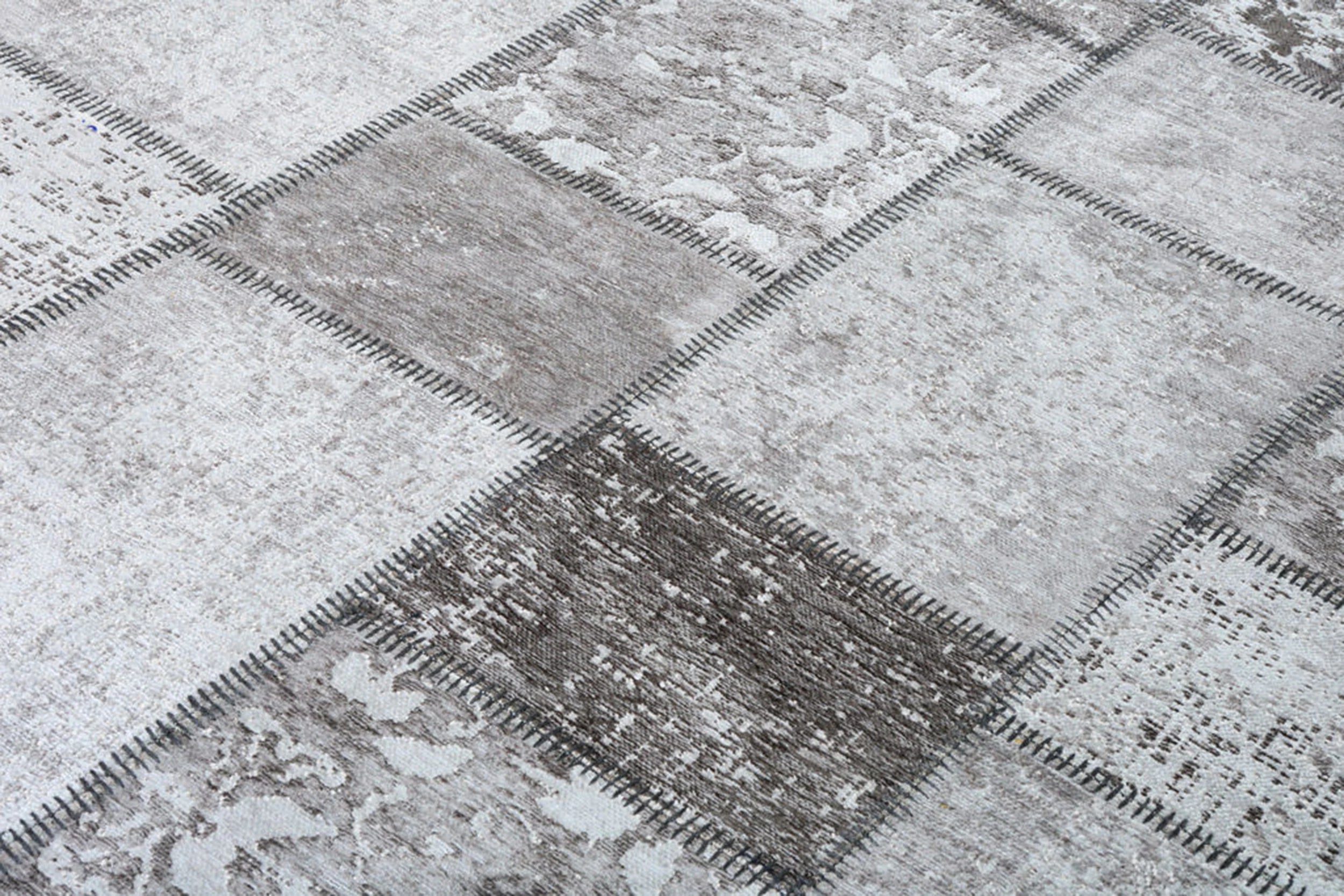 Zella Distressed Patchwork Turkish Light Gray Rug