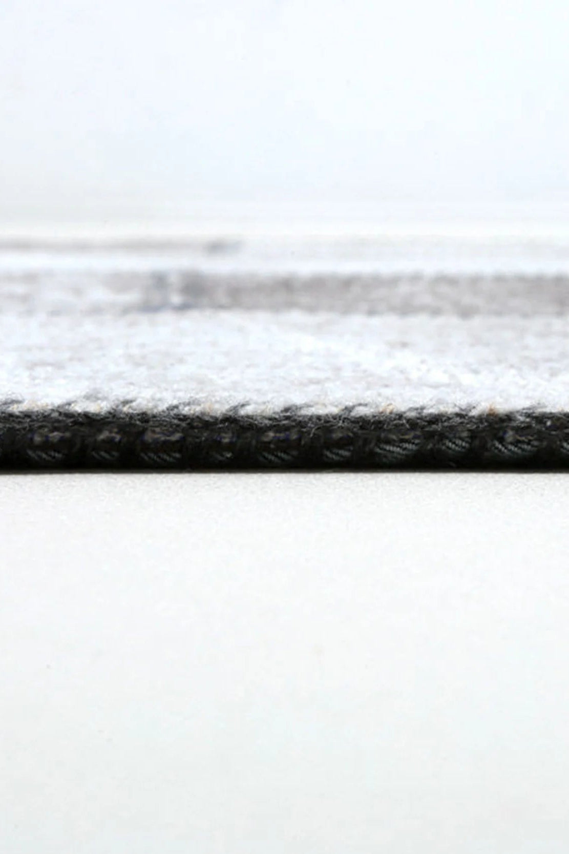 Zella Distressed Patchwork Turkish Light Gray Rug