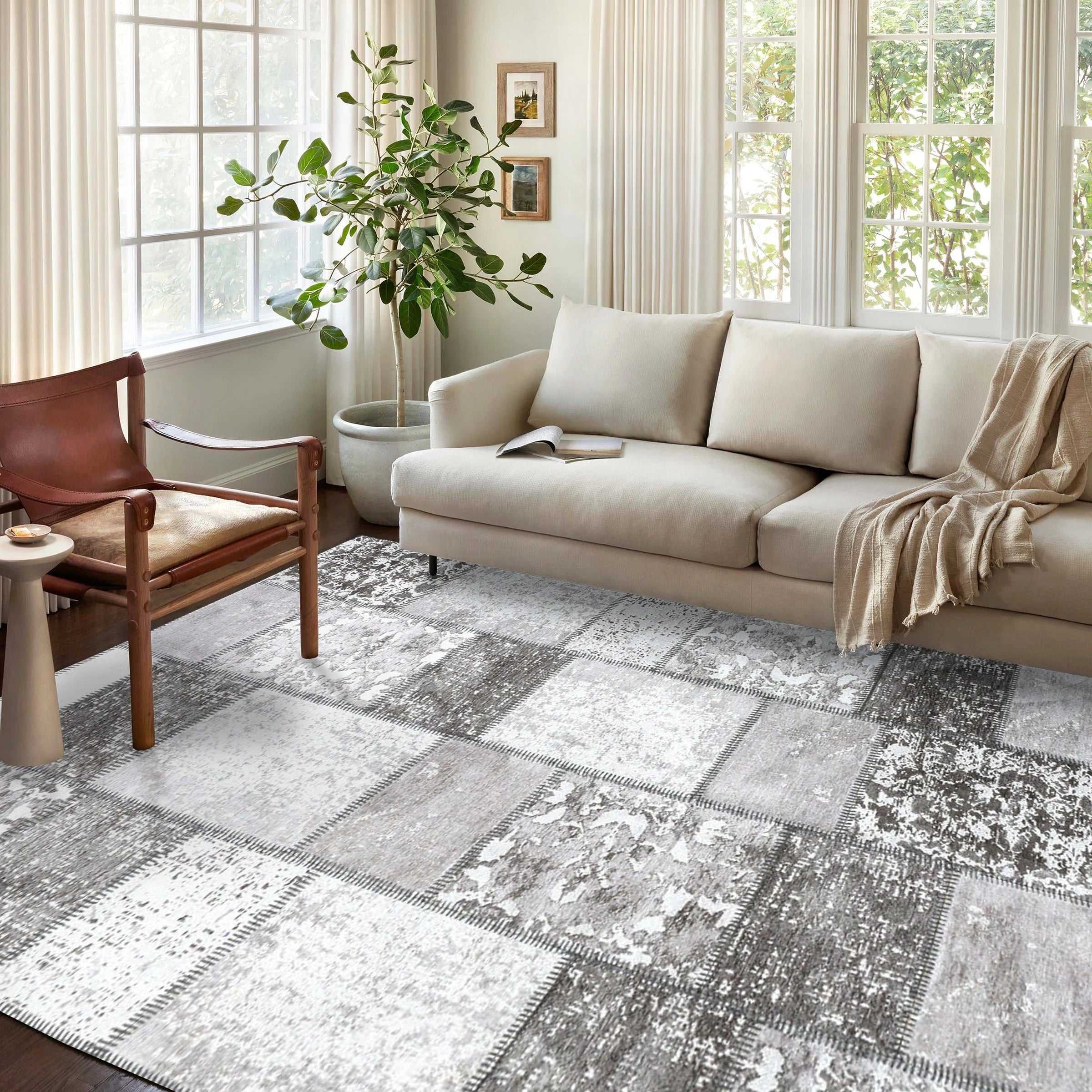 Zella Distressed Patchwork Turkish Light Gray Rug