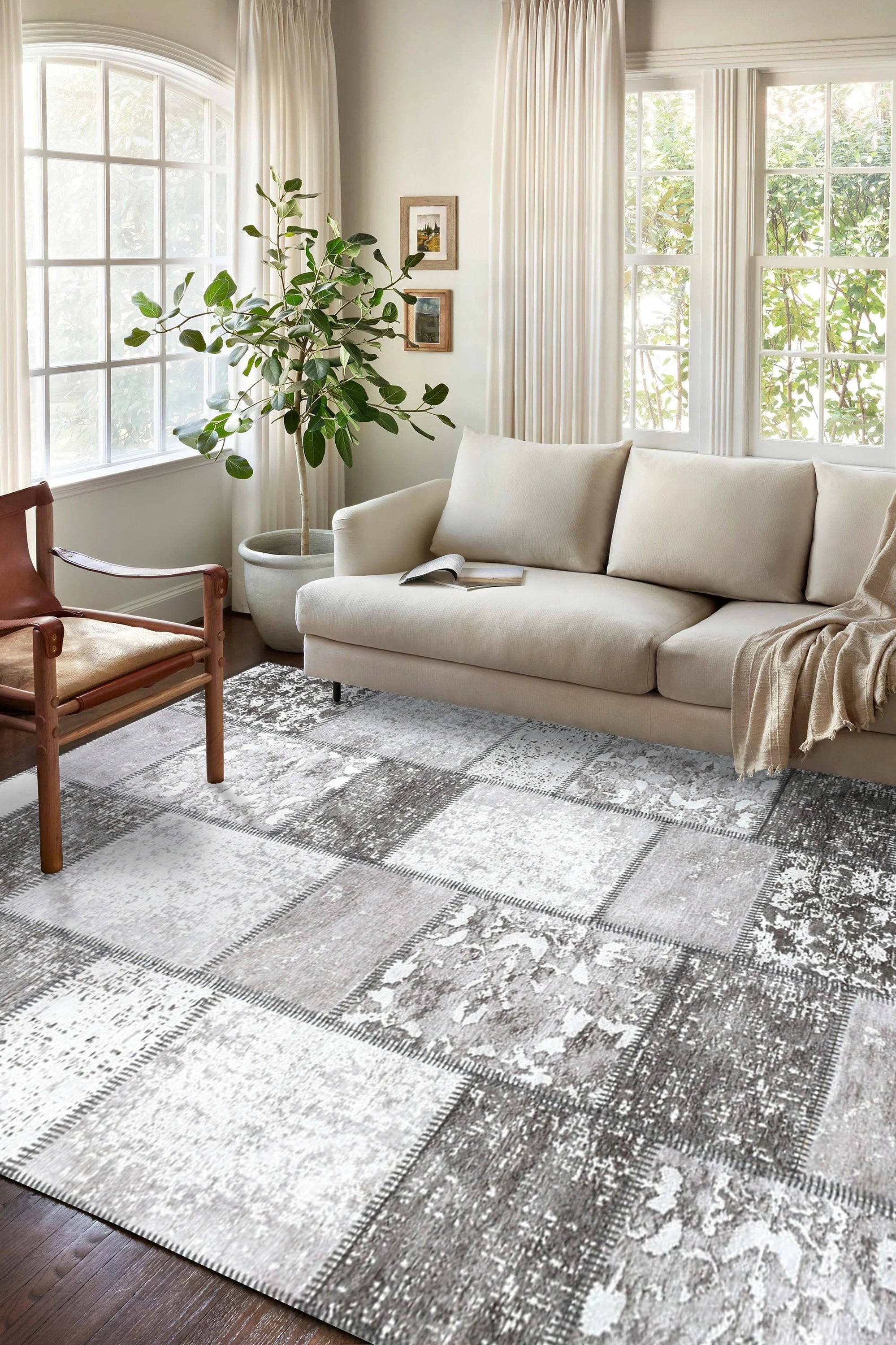 Zella Distressed Patchwork Turkish Light Gray Rug