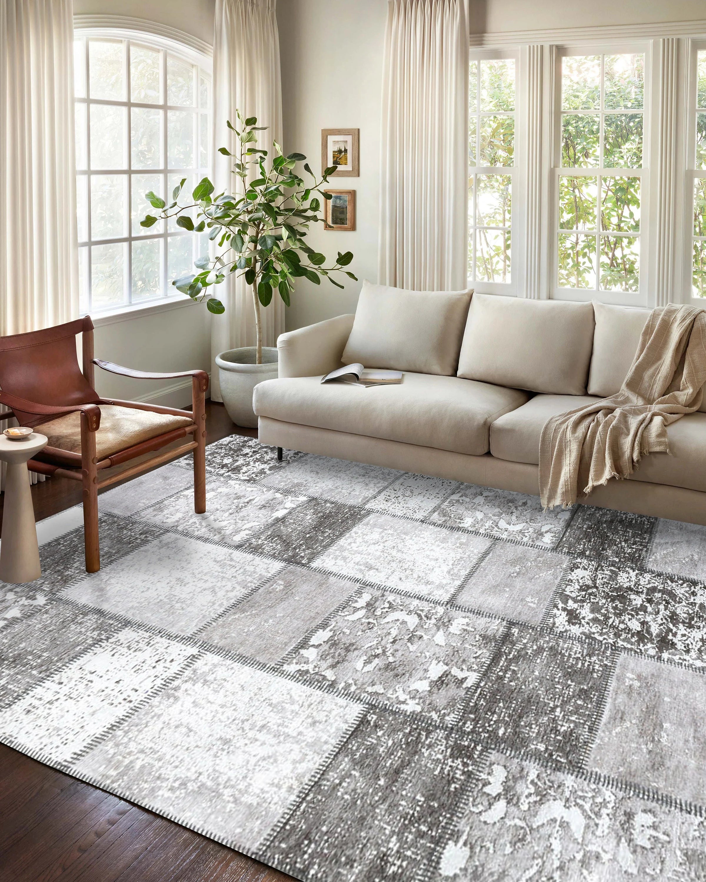 Zella Distressed Patchwork Turkish Light Gray Rug