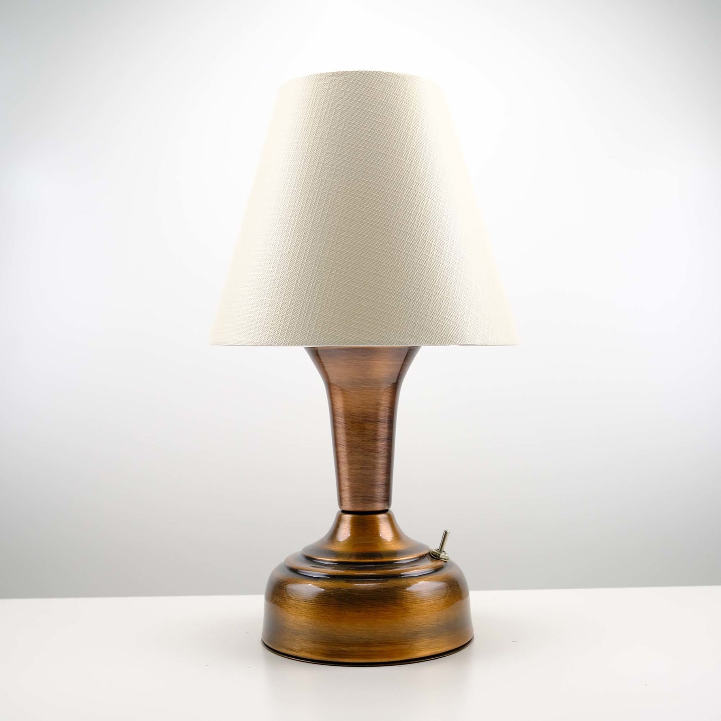 11-inch Vintage Copper Cordless LED Table Lamp