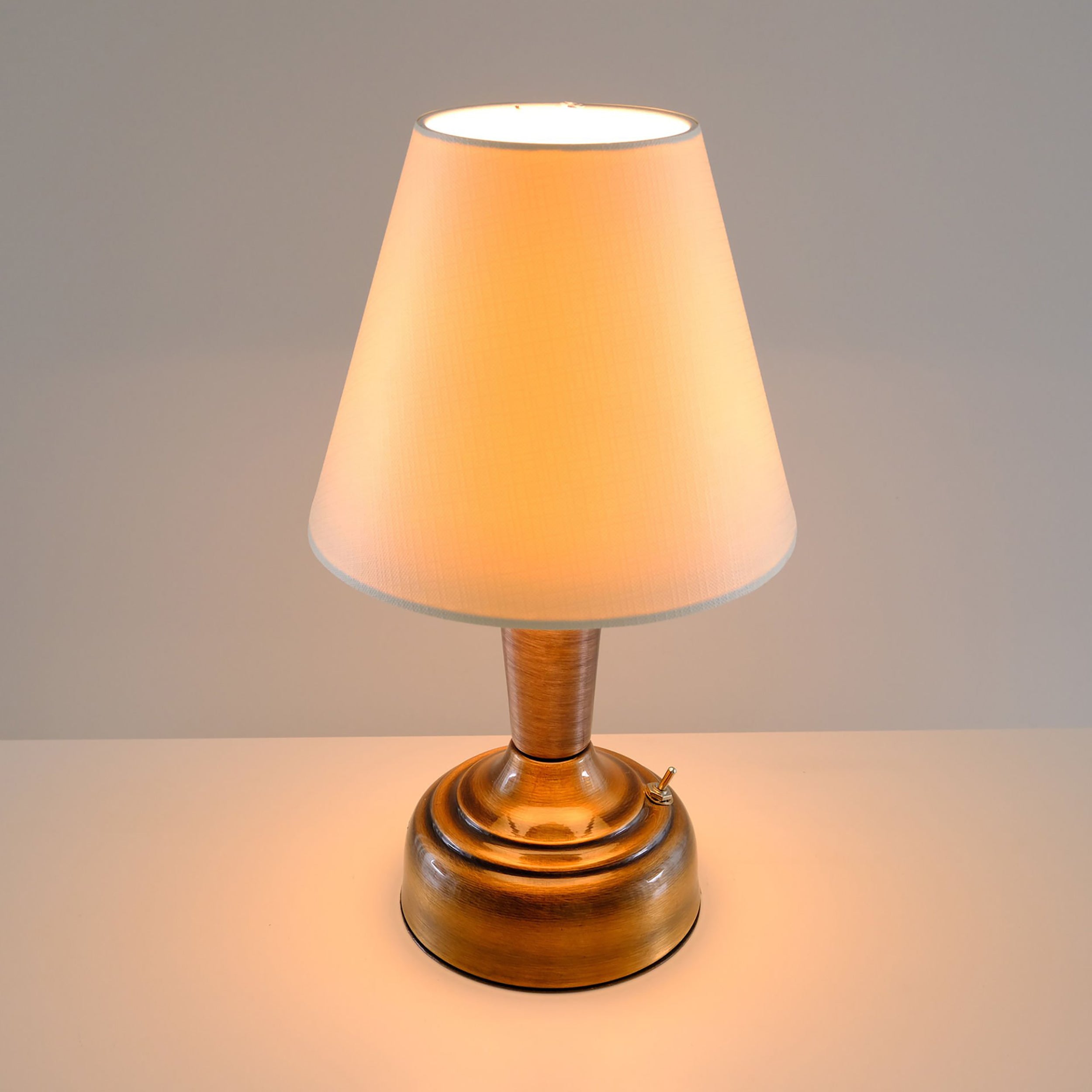 11-inch Vintage Copper Cordless LED Table Lamp