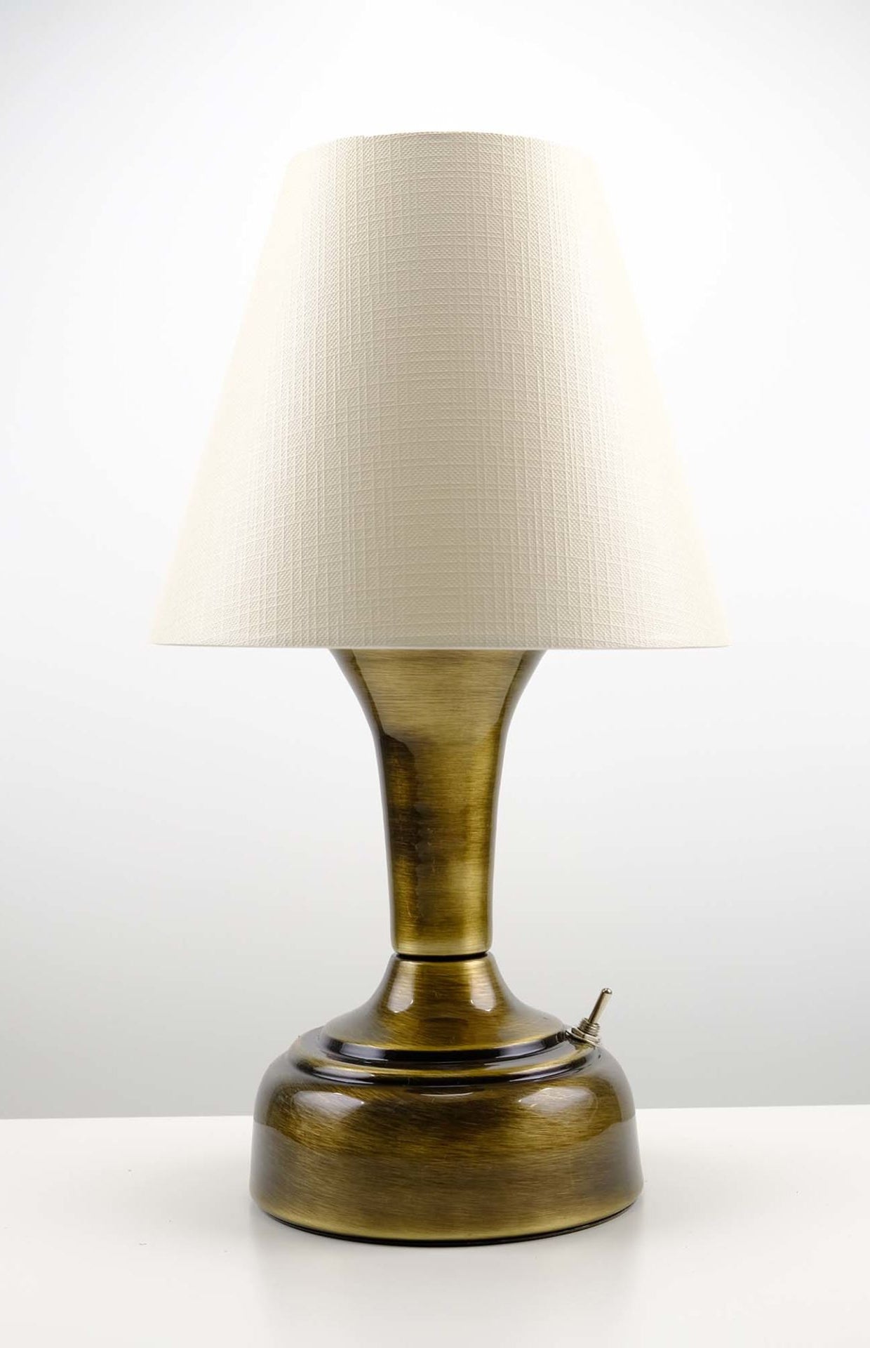 11-inch Vintage Copper Cordless LED Table Lamp