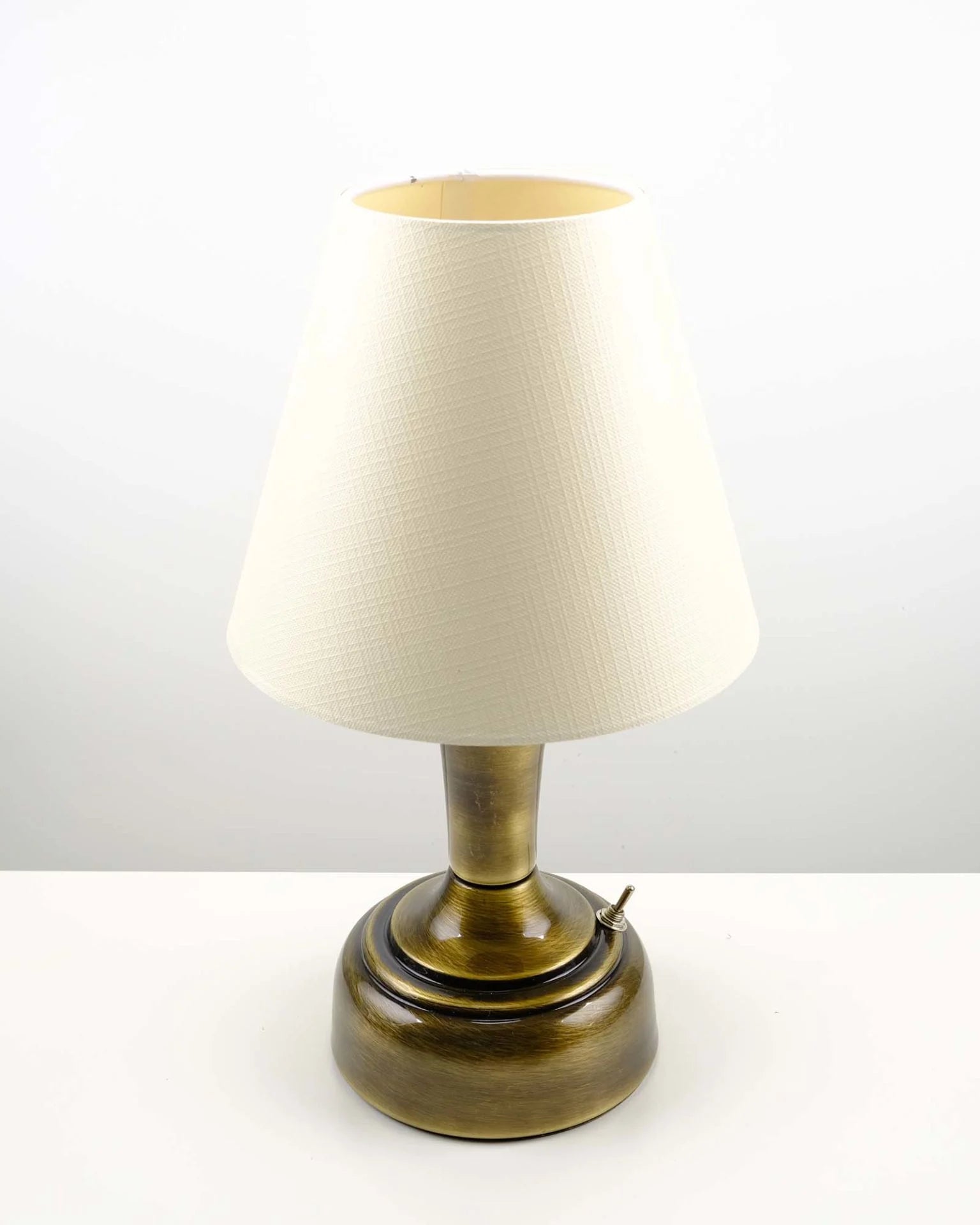 11-inch Vintage Copper Cordless LED Table Lamp