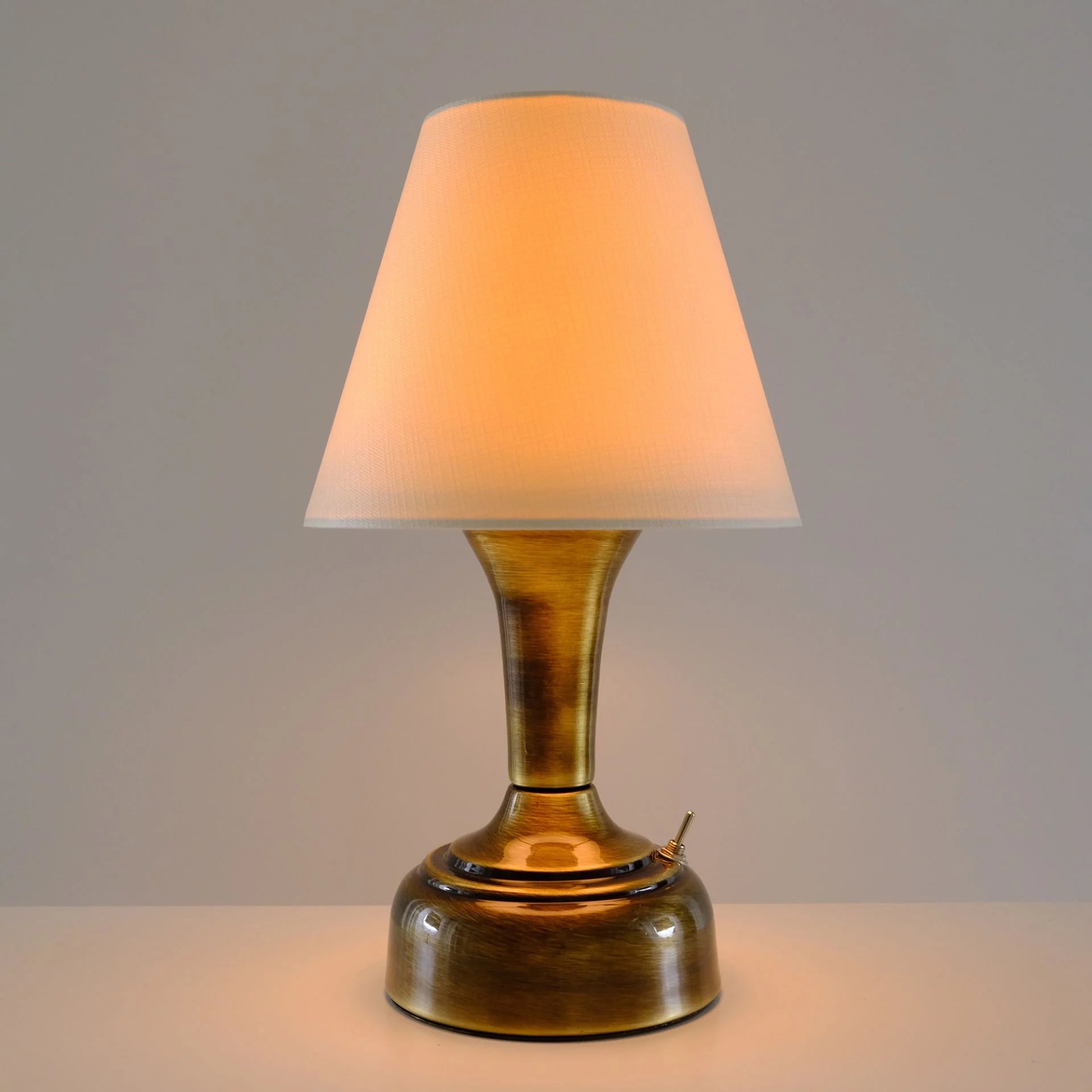 11-inch Vintage Copper Cordless LED Table Lamp