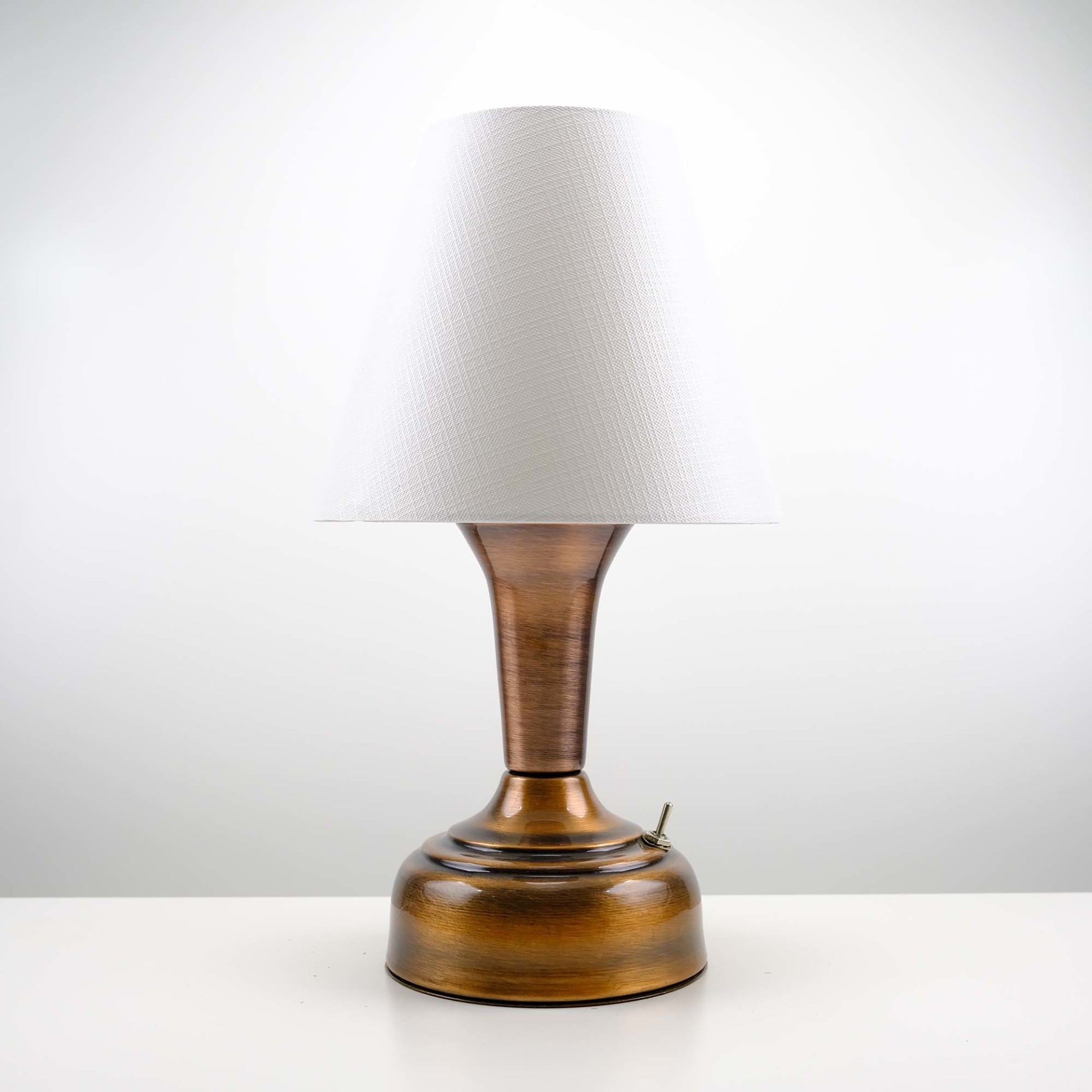 11-inch Vintage Copper Cordless LED Table Lamp