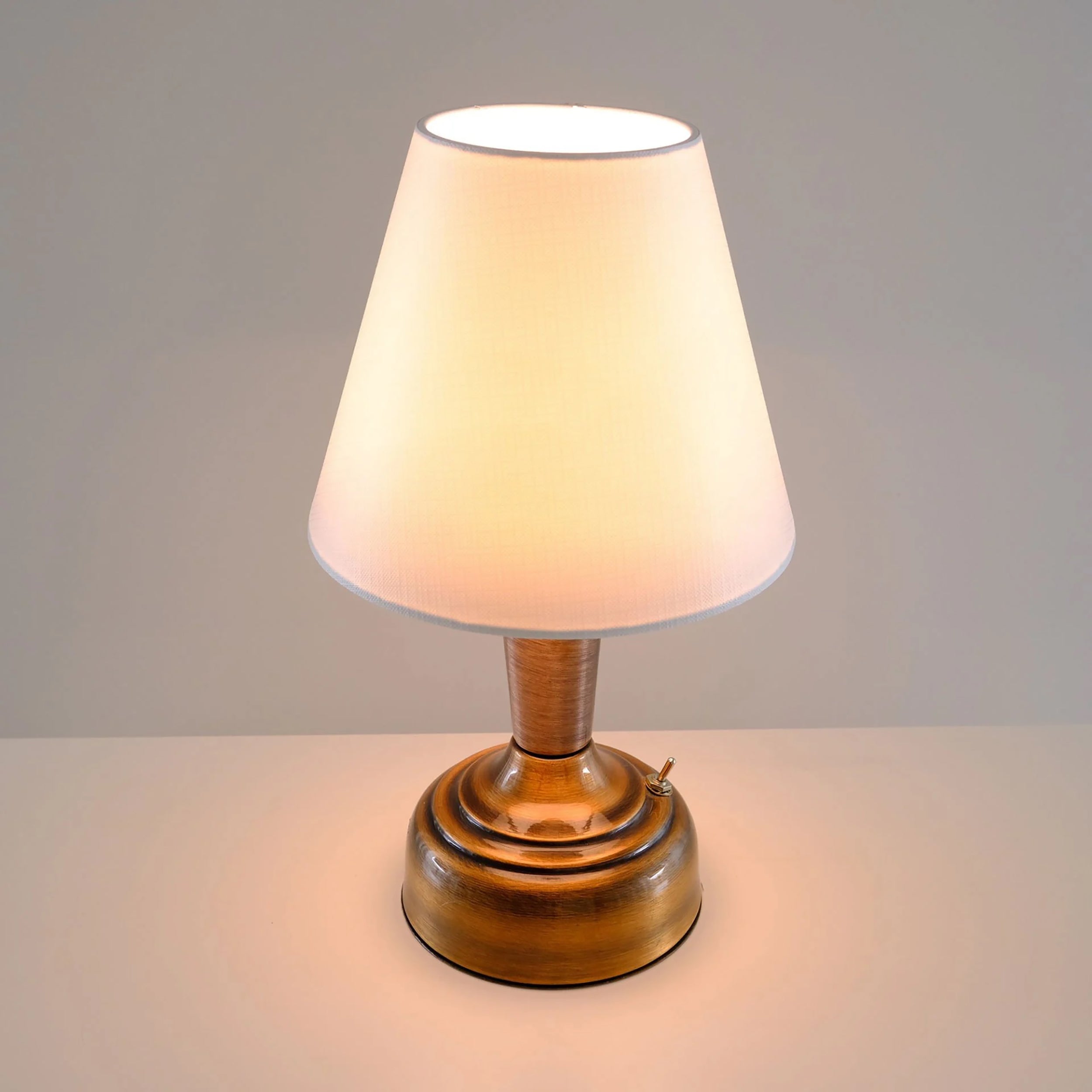 11-inch Vintage Copper Cordless LED Table Lamp