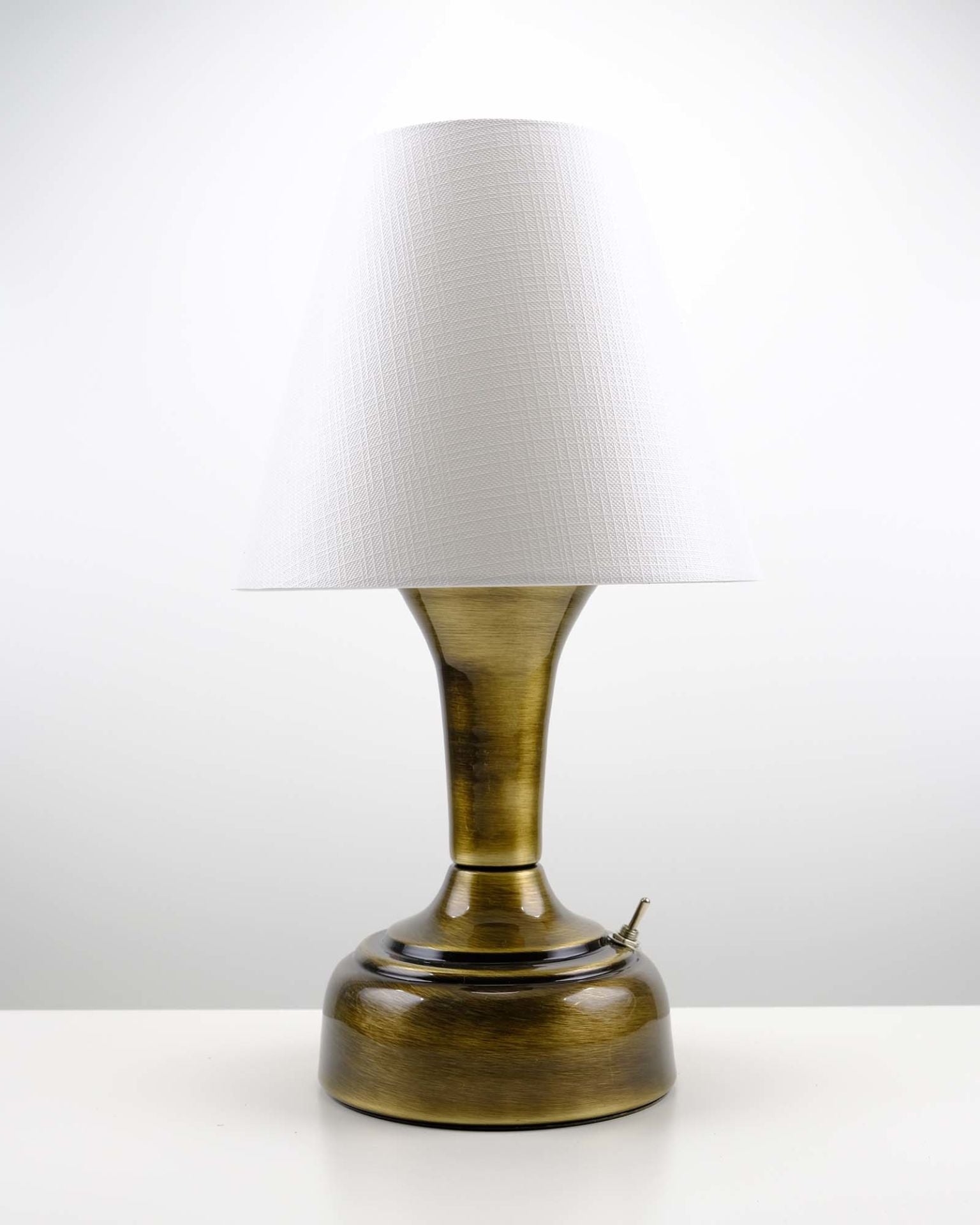 11-inch Vintage Copper Cordless LED Table Lamp