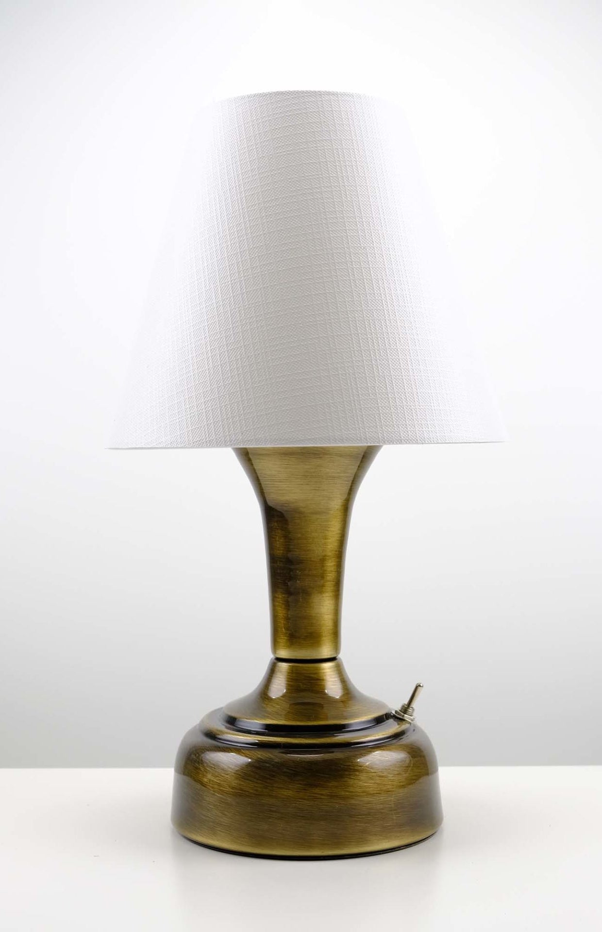 11-inch Vintage Copper Cordless LED Table Lamp