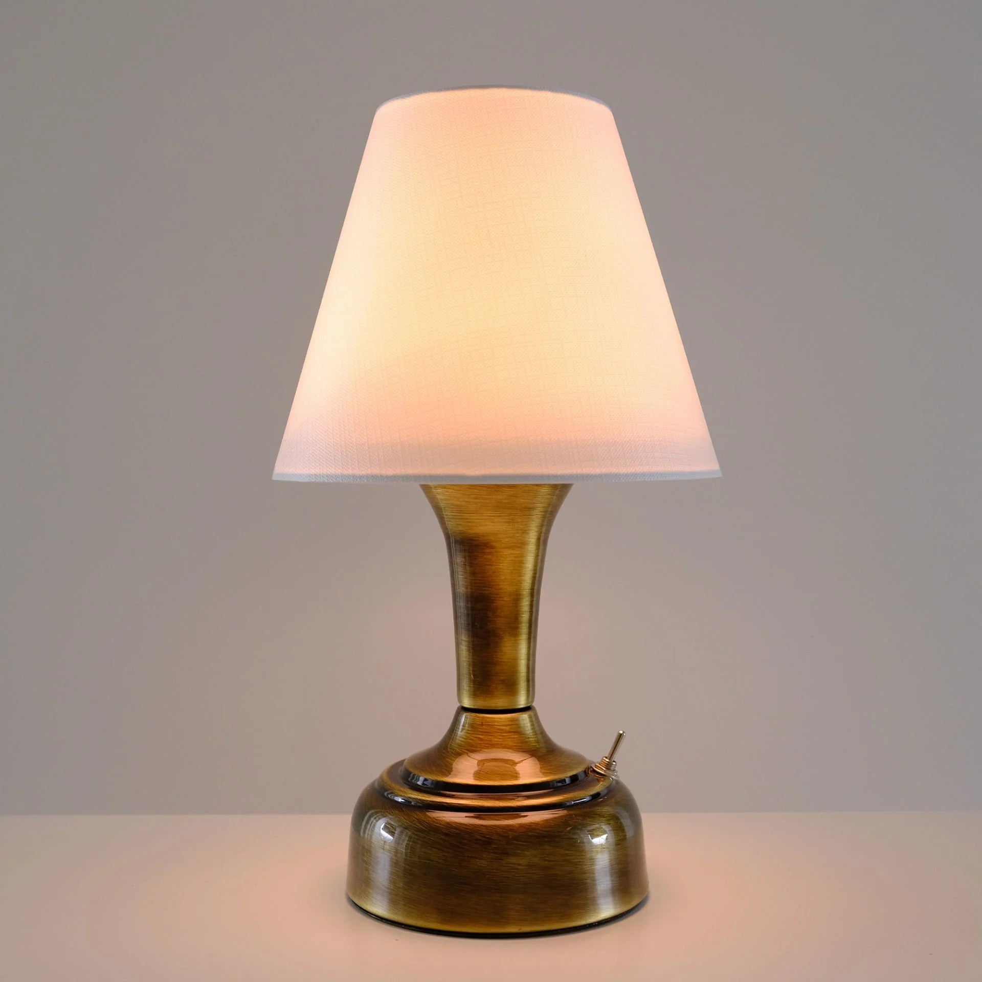 11-inch Vintage Copper Cordless LED Table Lamp