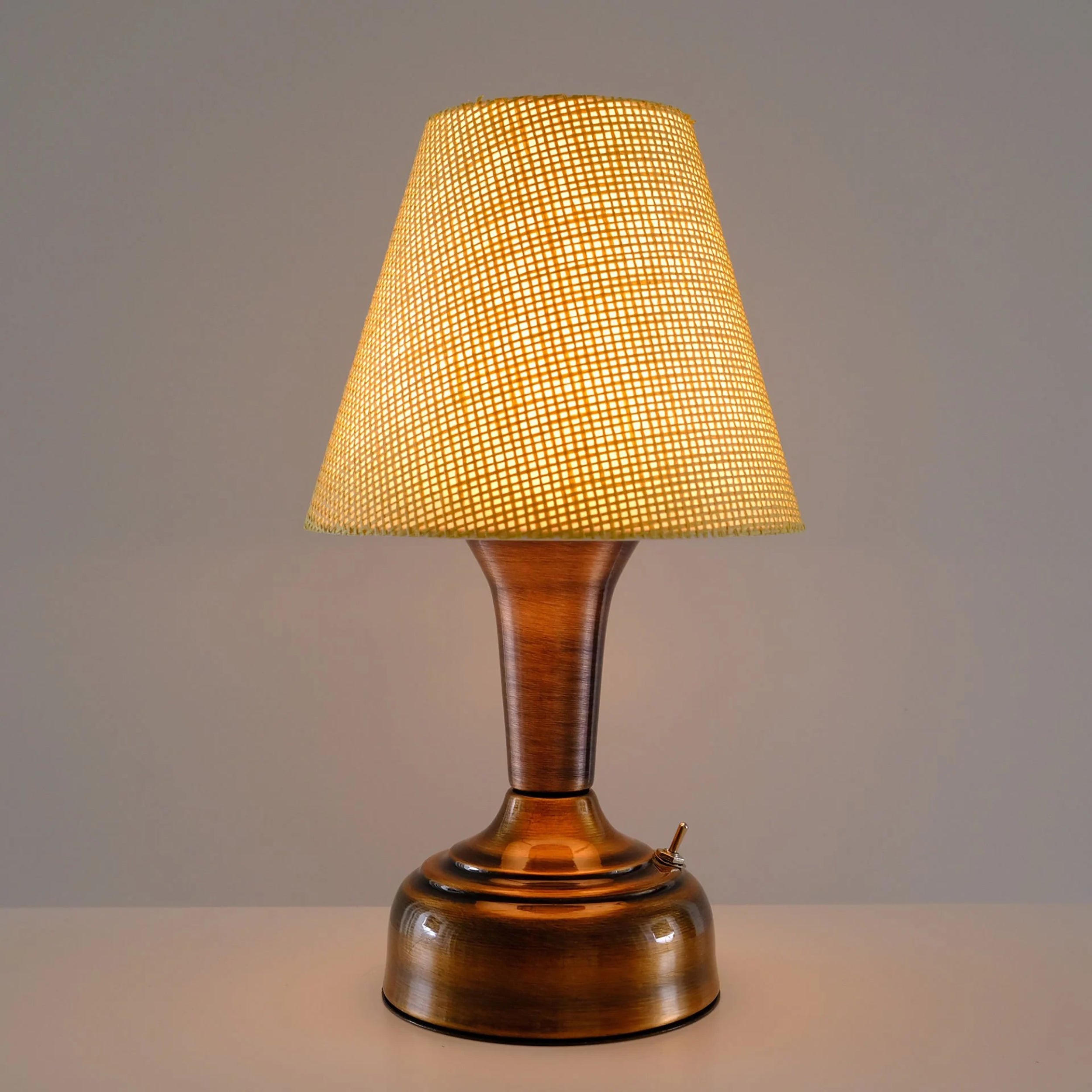 11-inch Vintage Copper Cordless LED Table Lamp