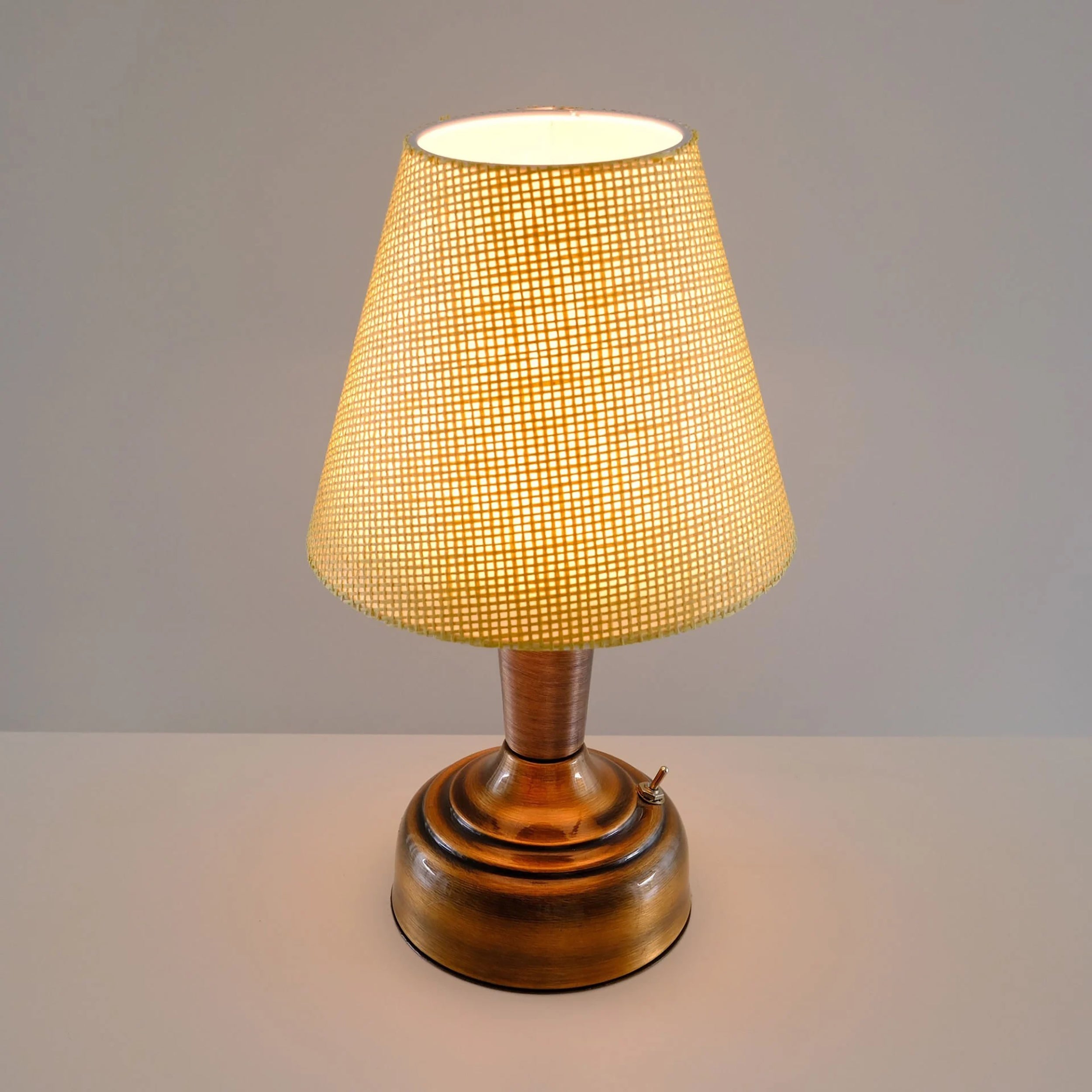 11-inch Vintage Copper Cordless LED Table Lamp