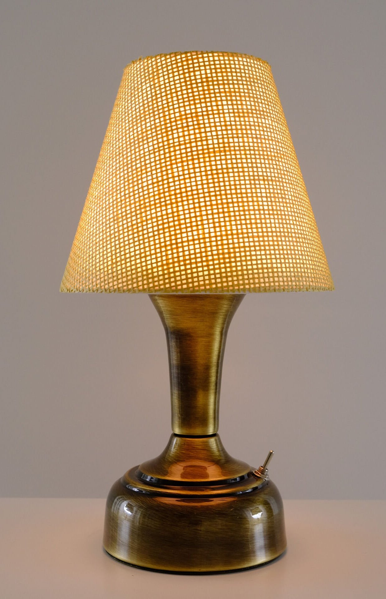 11-inch Vintage Copper Cordless LED Table Lamp