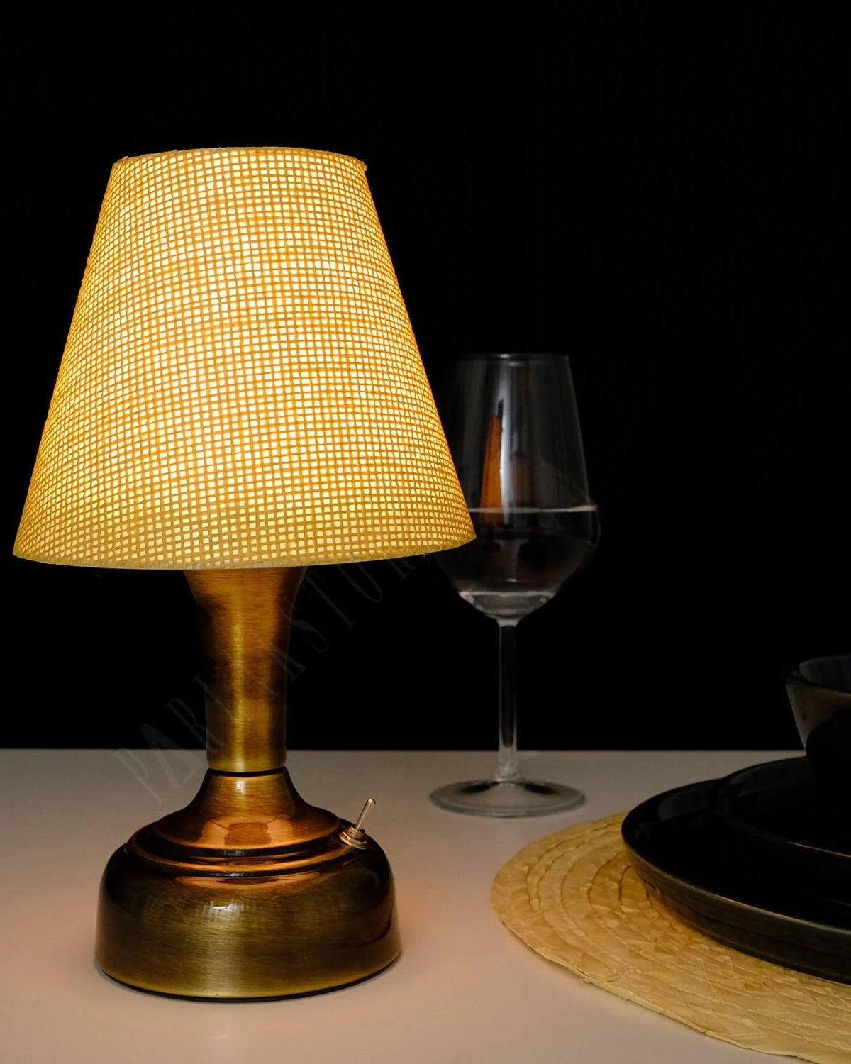 11-inch Vintage Copper Cordless LED Table Lamp