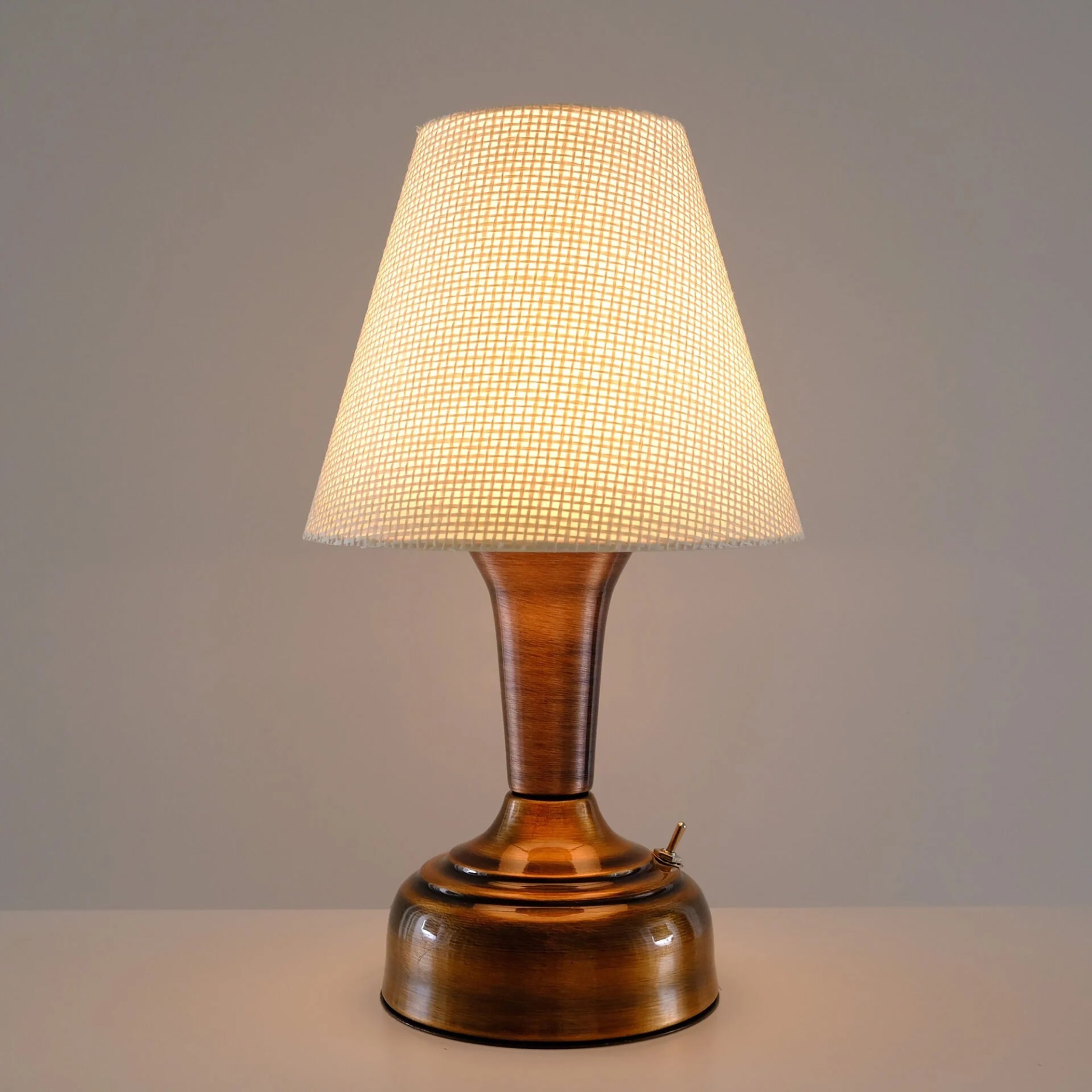 11-inch Vintage Copper Cordless LED Table Lamp