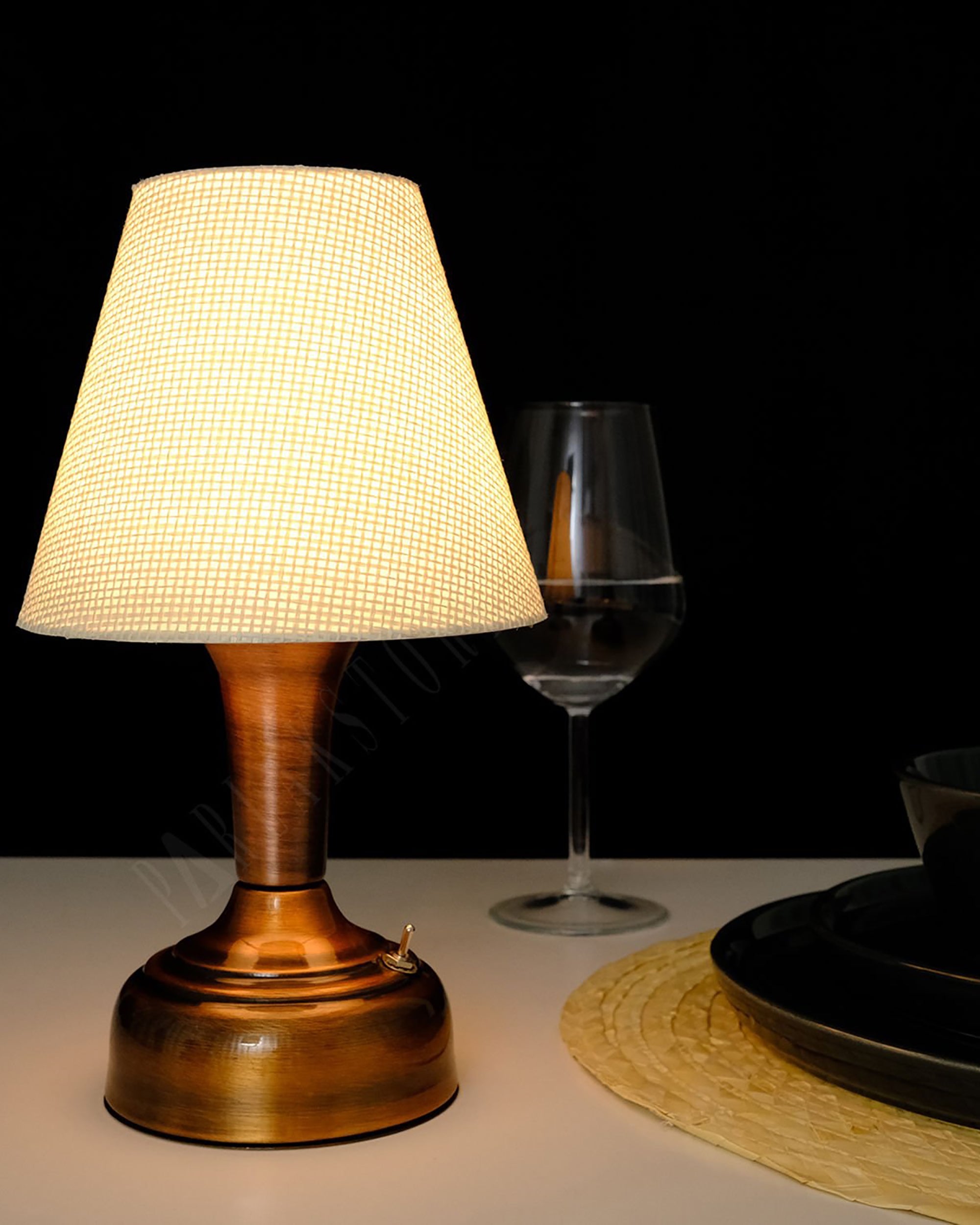 11-inch Vintage Copper Cordless LED Table Lamp