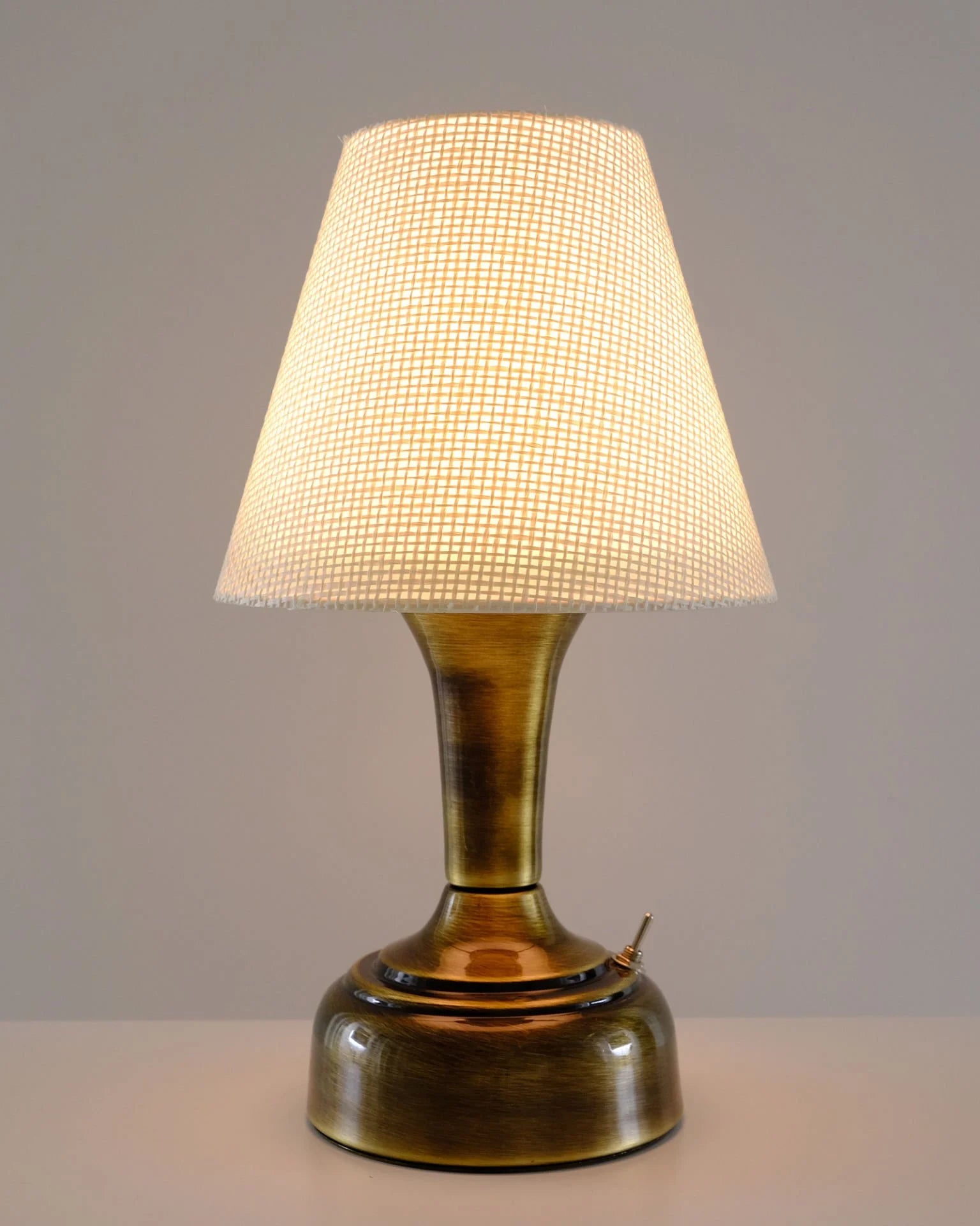 11-inch Vintage Copper Cordless LED Table Lamp