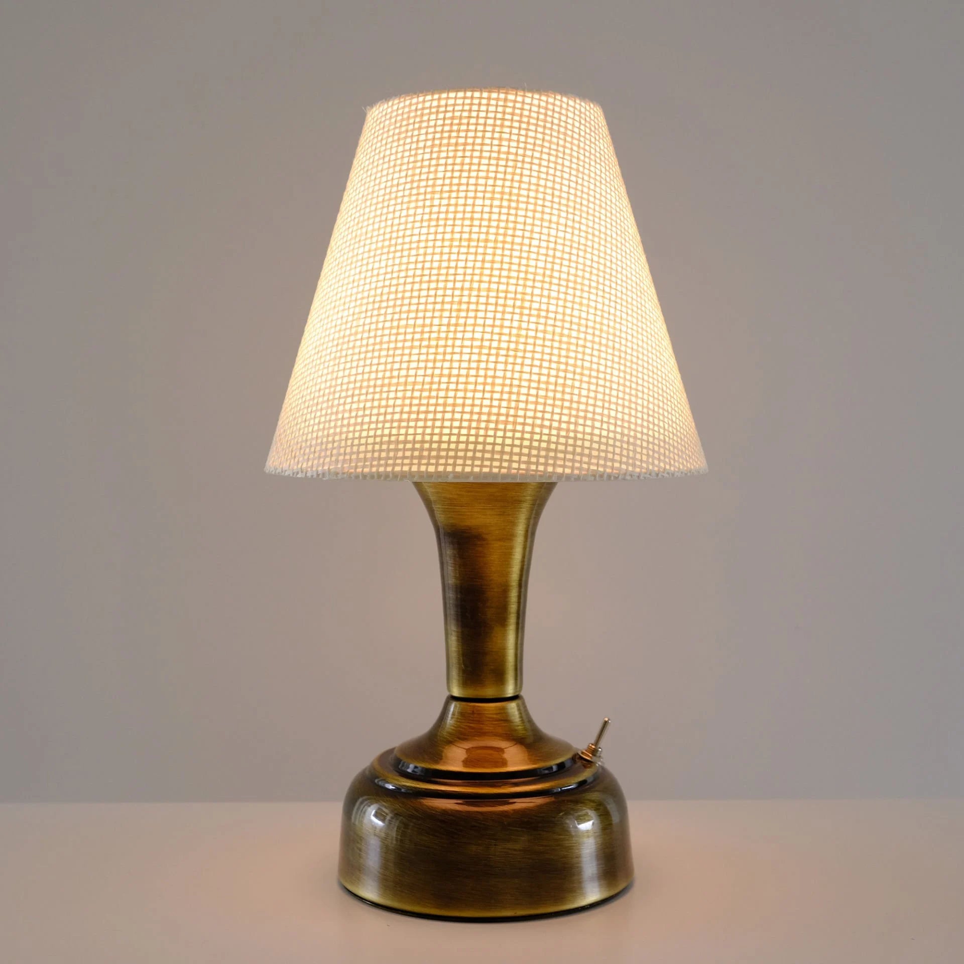 11-inch Vintage Copper Cordless LED Table Lamp