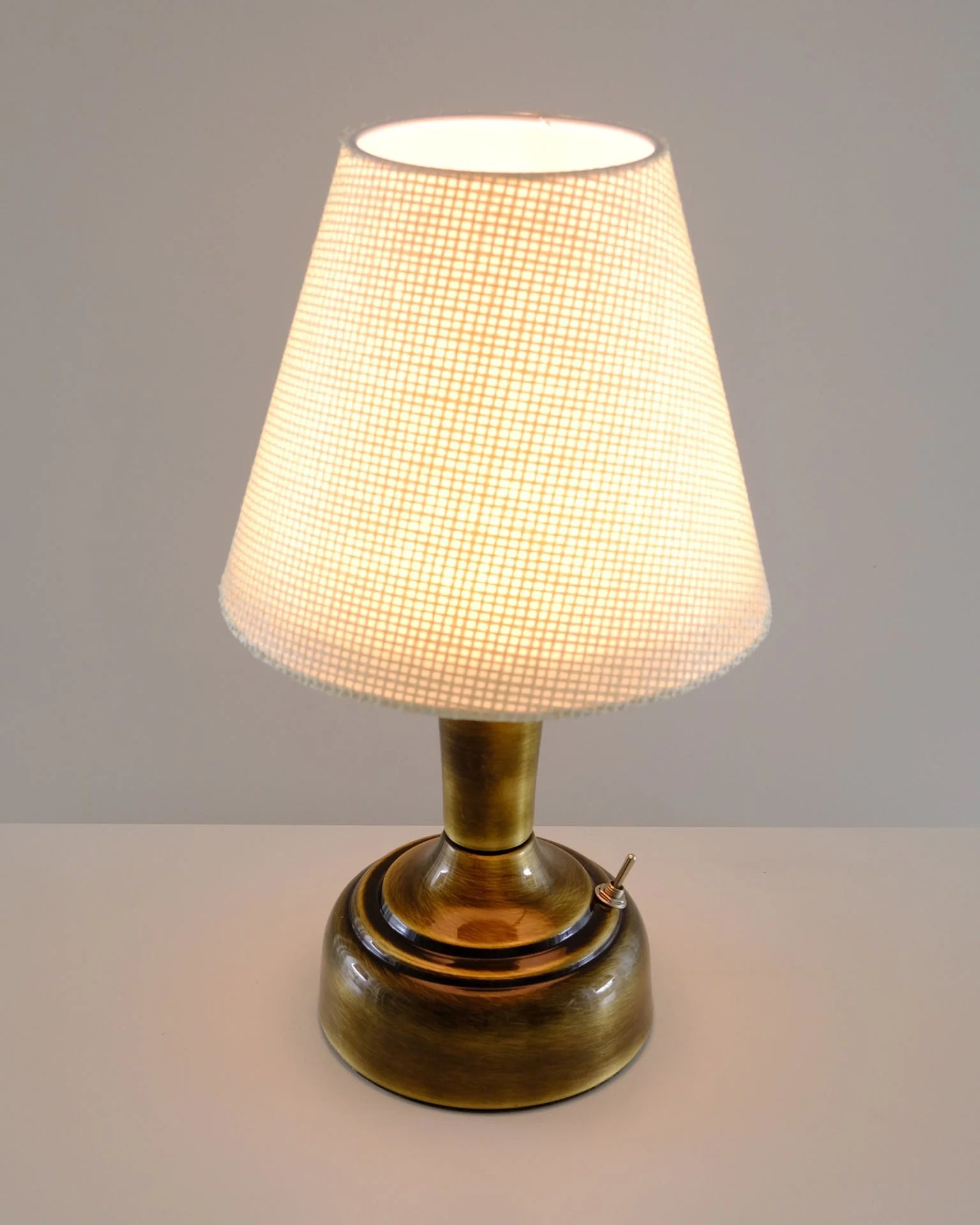 11-inch Vintage Copper Cordless LED Table Lamp