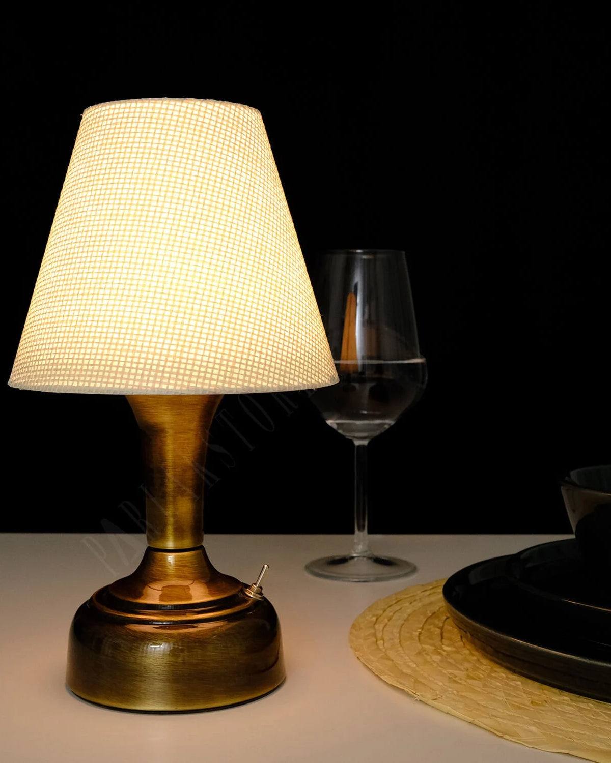 11-inch Vintage Copper Cordless LED Table Lamp