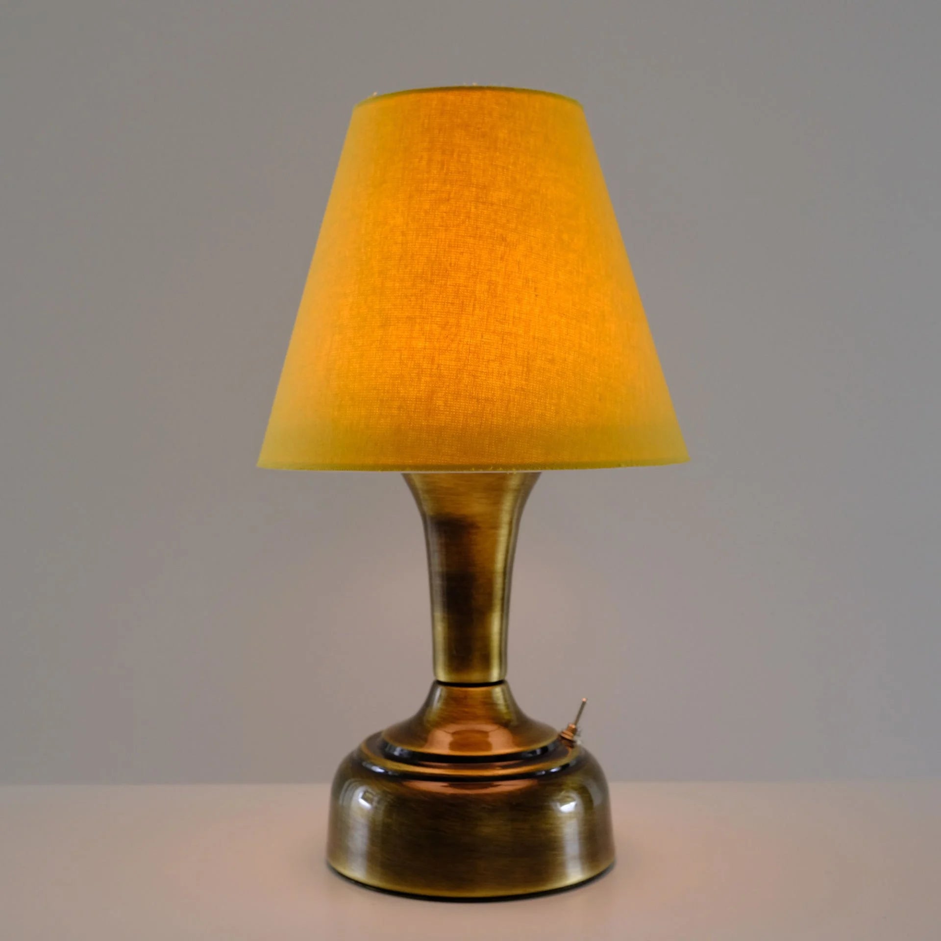 11-inch Vintage Copper Cordless LED Table Lamp