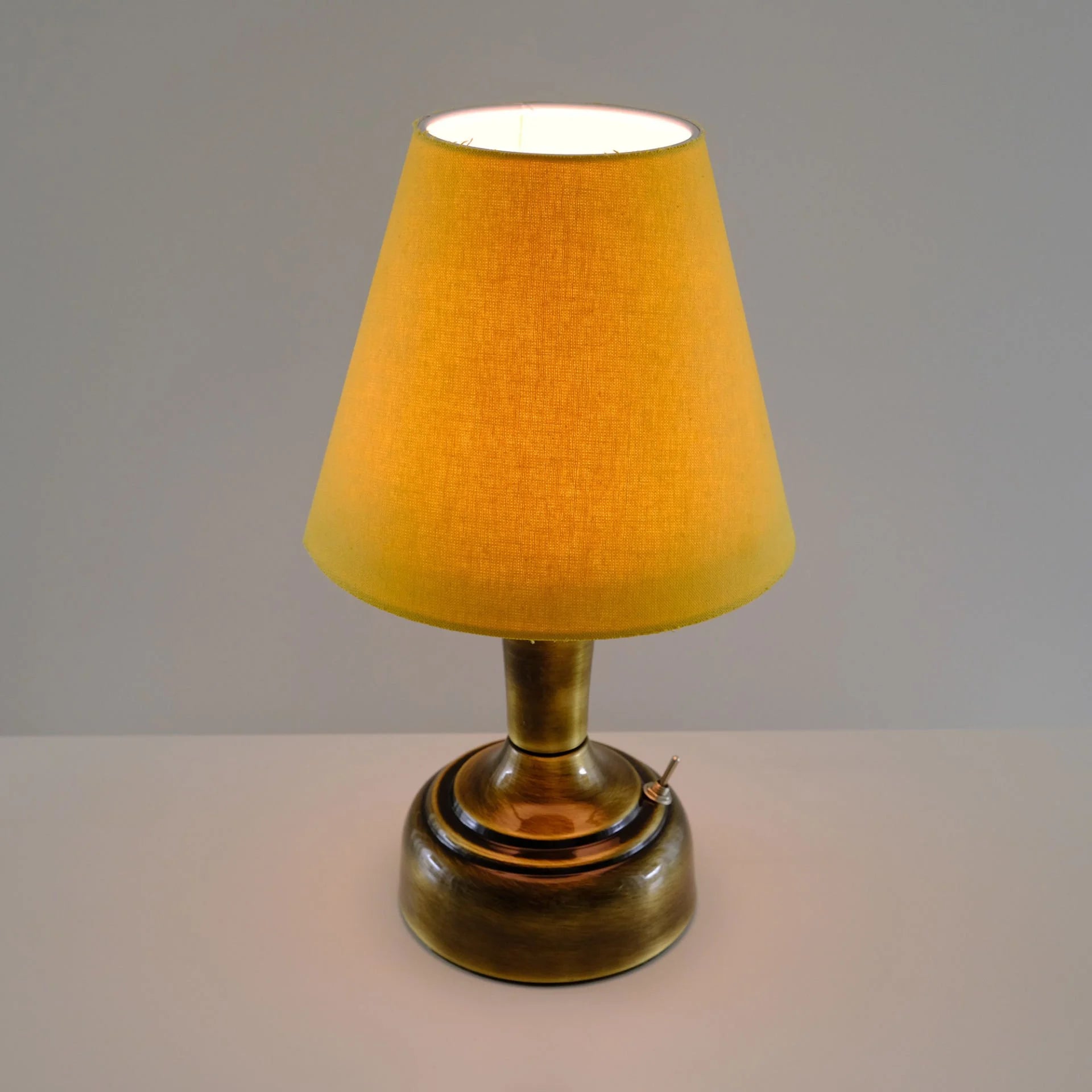 11-inch Vintage Copper Cordless LED Table Lamp