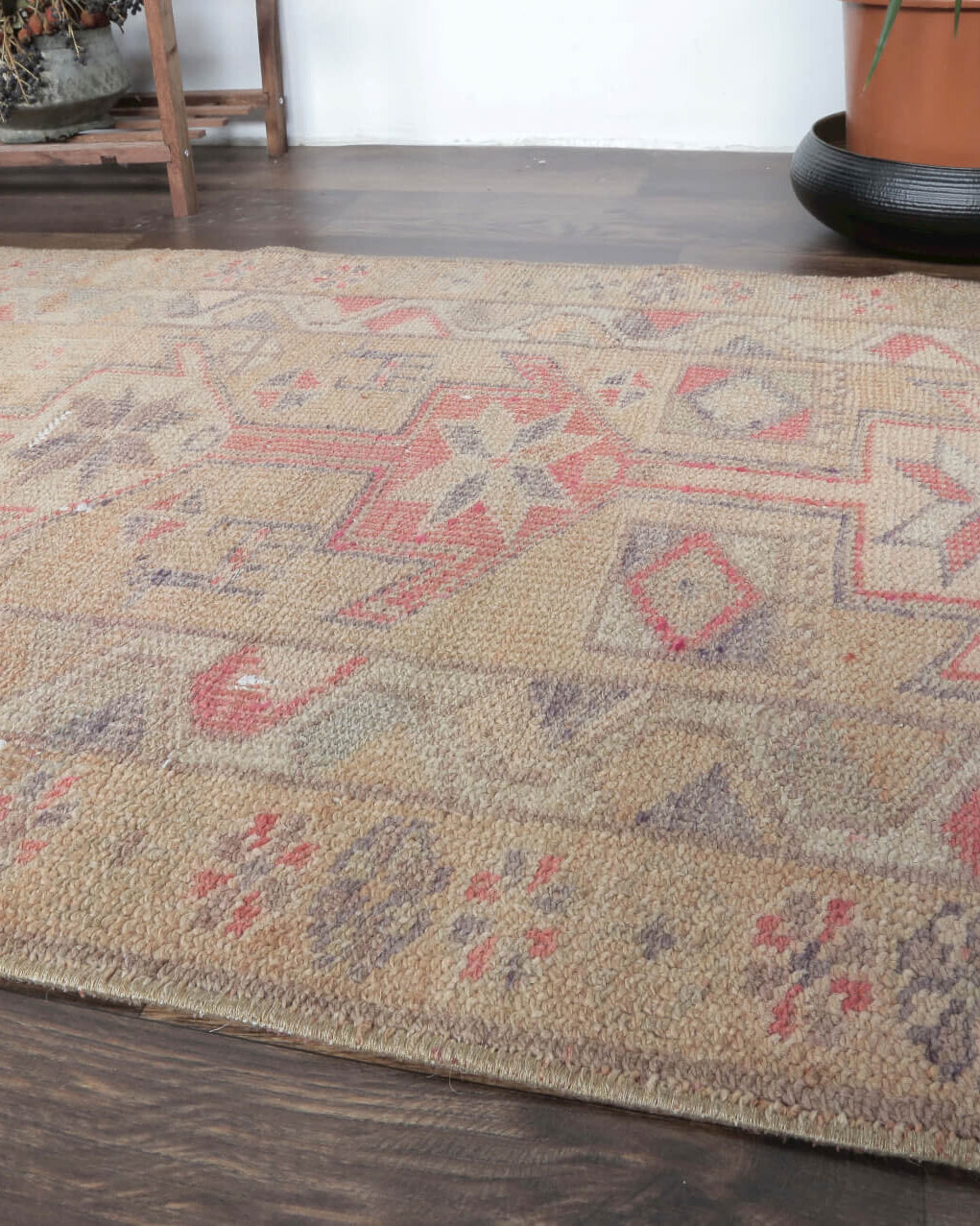 Fidankusa Colman runner: handmade Anatolian runner with tribal motifs and cotton backing