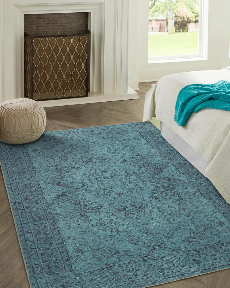 Folk Antique Pattern Turquoise Decorative Rug