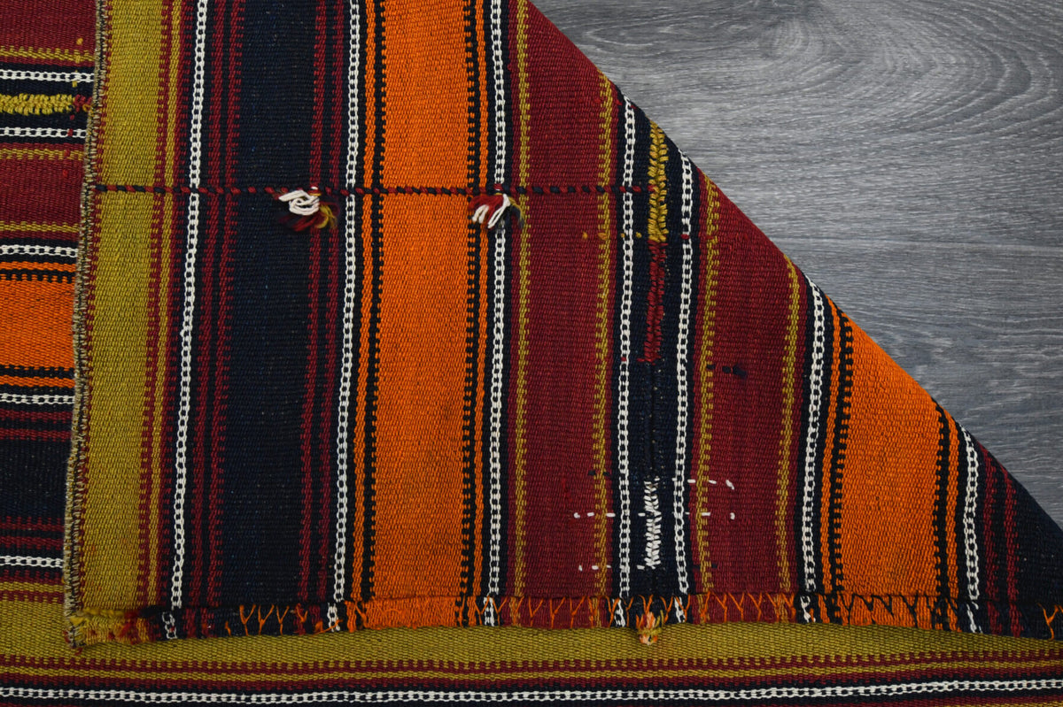 5′ x 8′ Handmade Vintage Kilim Area Rug