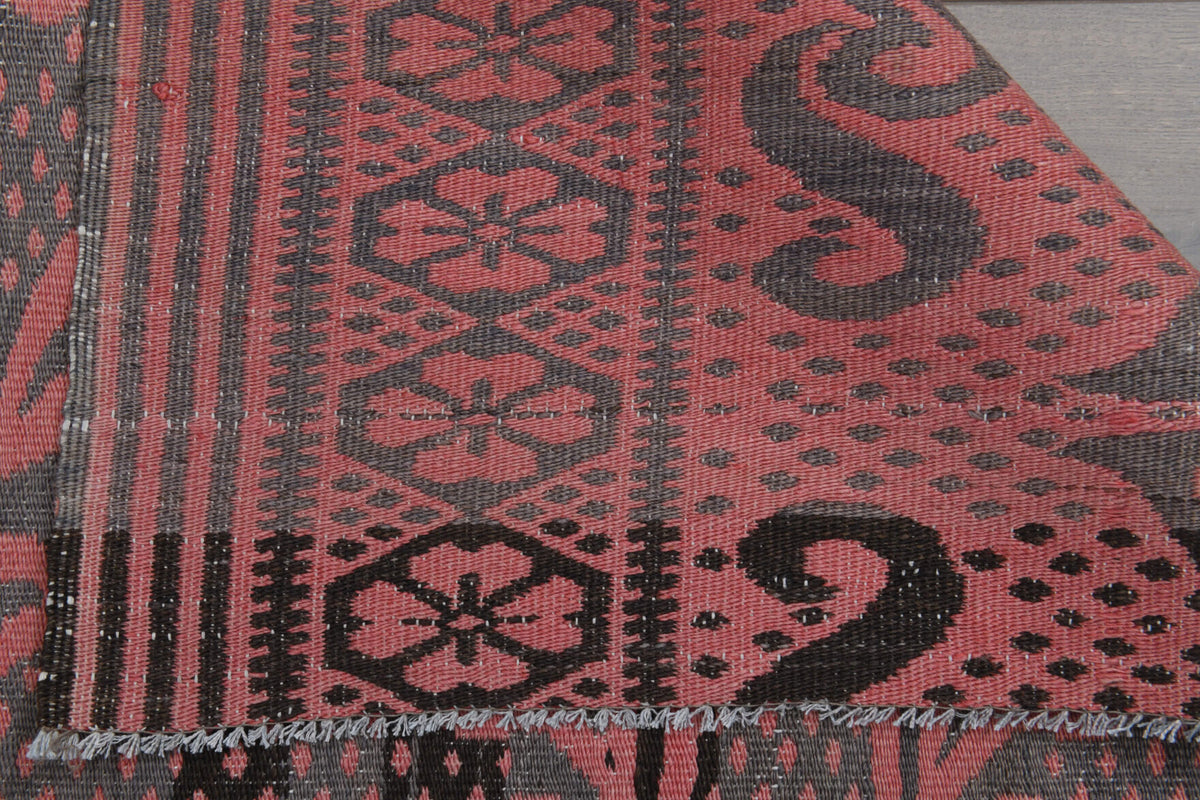 Vintage Handloom Thin Kilim Carpet
