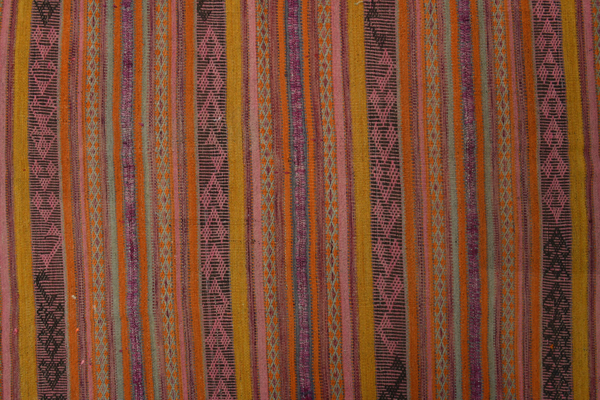 Authentic Anatolian vintage kilim rug (1960s) with oriental design – one-of-a-kind at Fame Rugs