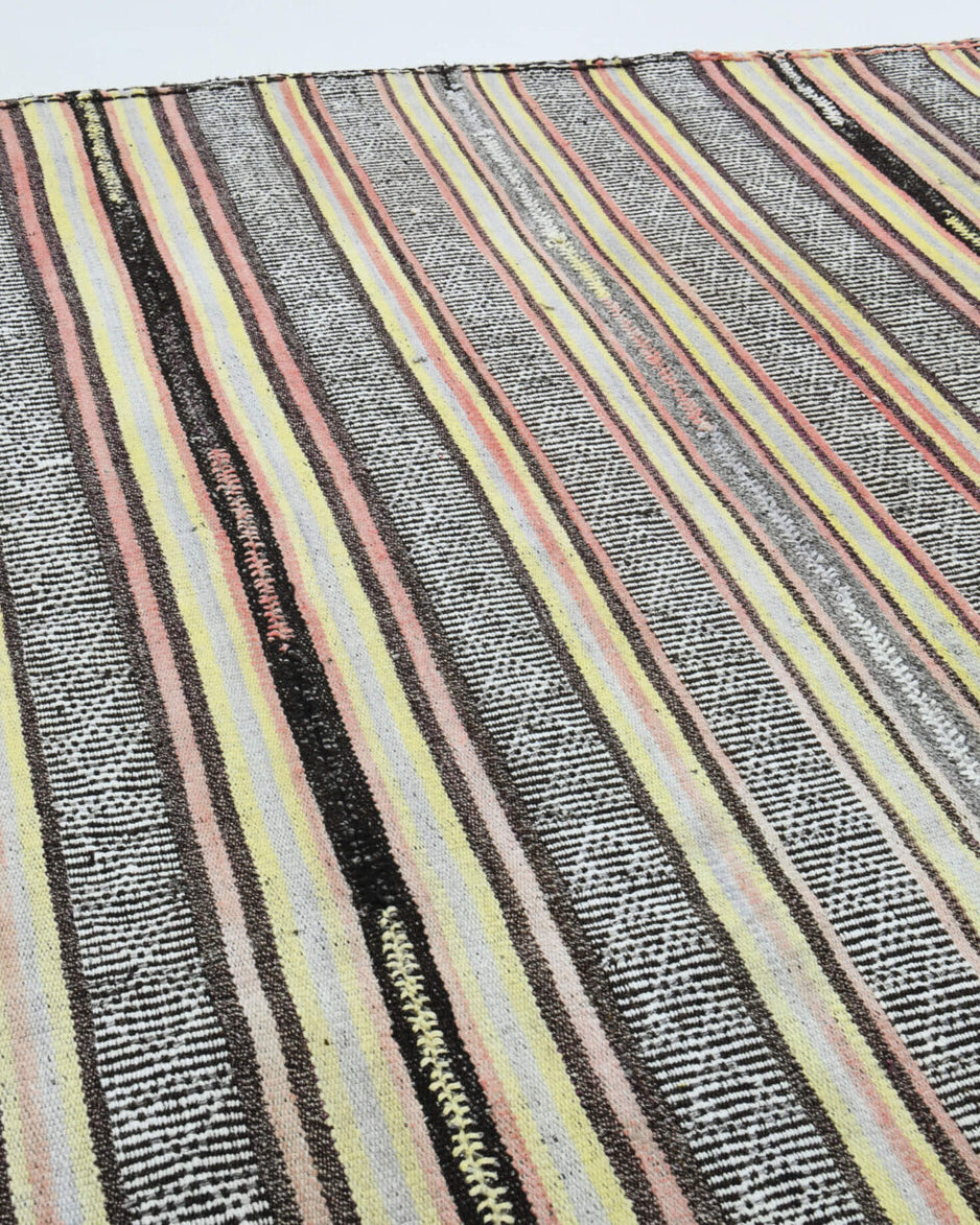 143x221 cm vintage Anatolian kilim rug – Porphyrorhoe, flatweave, wool