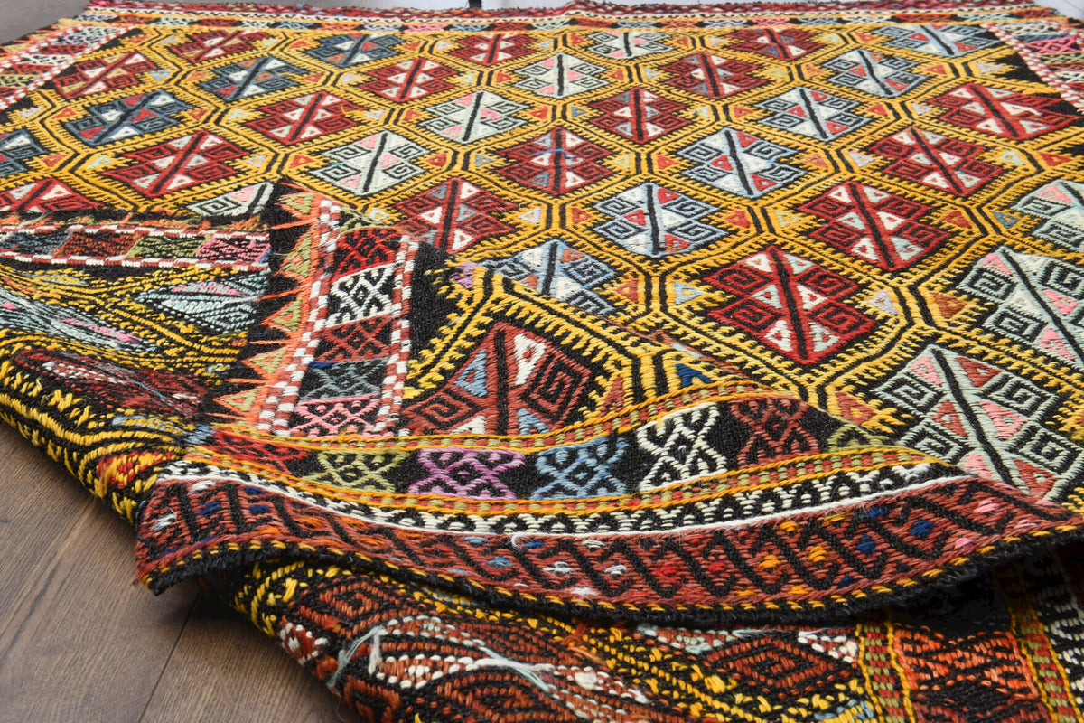 Handmade Vintage Area Kilim Rug