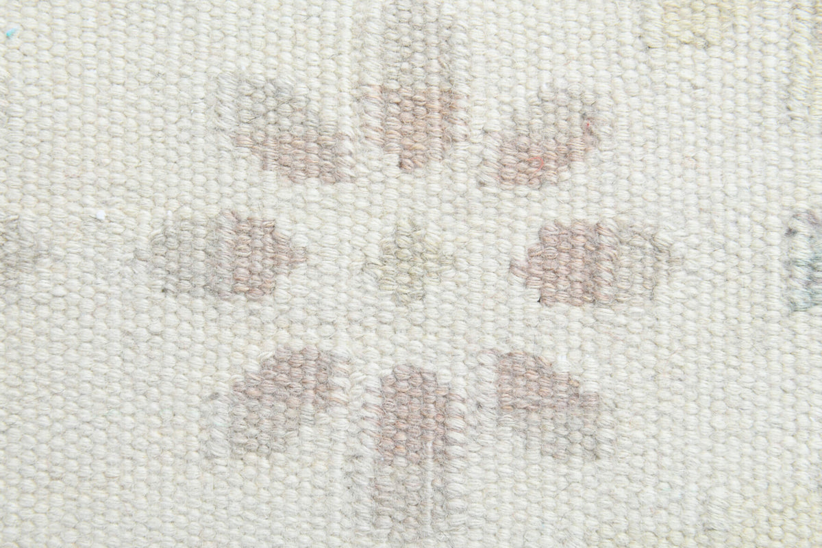 Naeanome – vintage solid kilim for living room or bedroom, 2'9" x 6'1" (83x185 cm)
