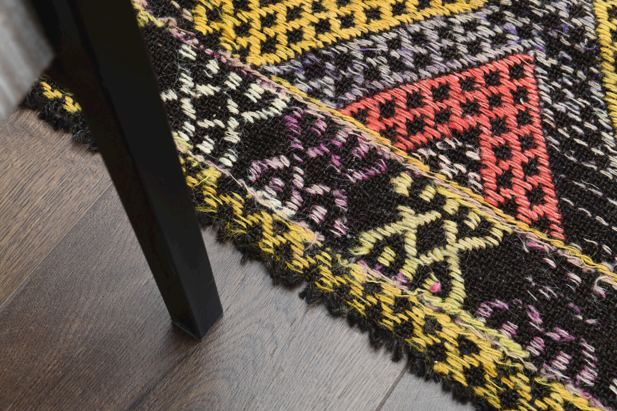 Handmade Vintage Area Kilim Rug
