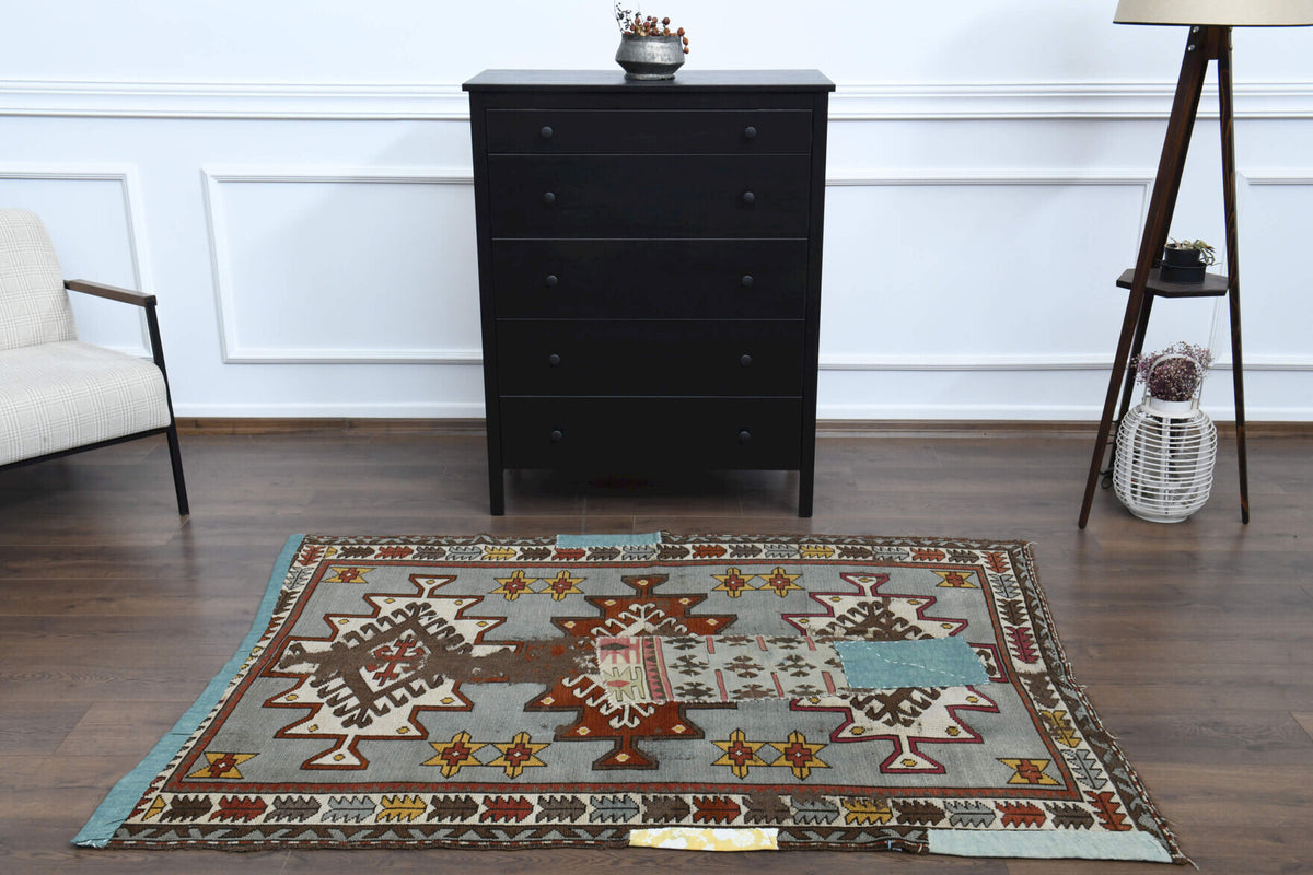 130x187 cm vintage patchwork Anatolian area rug – Nihanefsan, low pile, wool