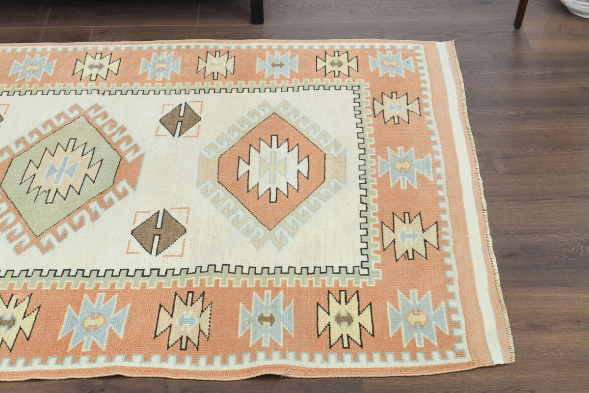 Mehyaz rug: 1970s handmade Anatolian rug with oriental motifs and cotton backing